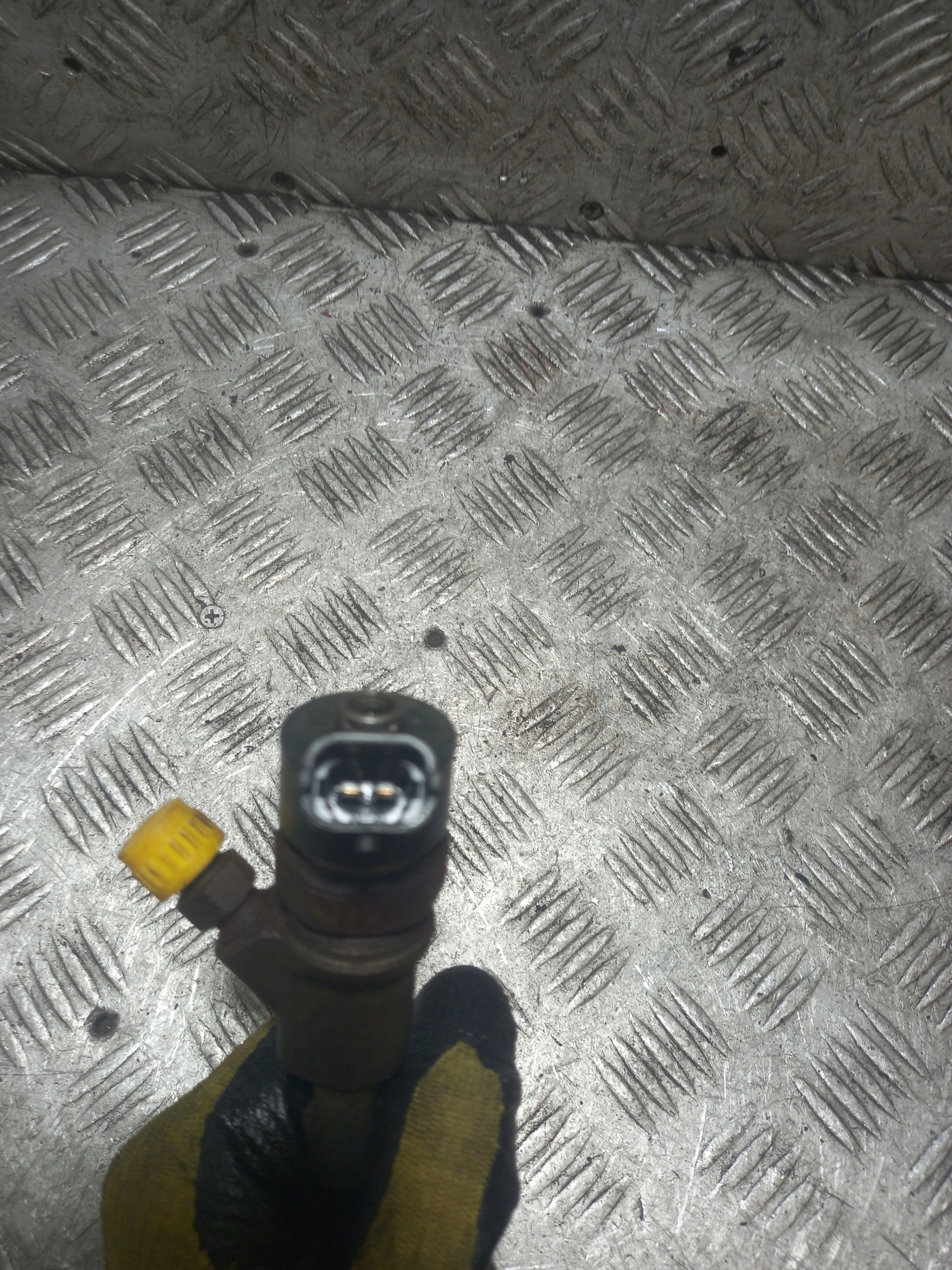 nozzle injector TOYOTA AURIS 2367033040