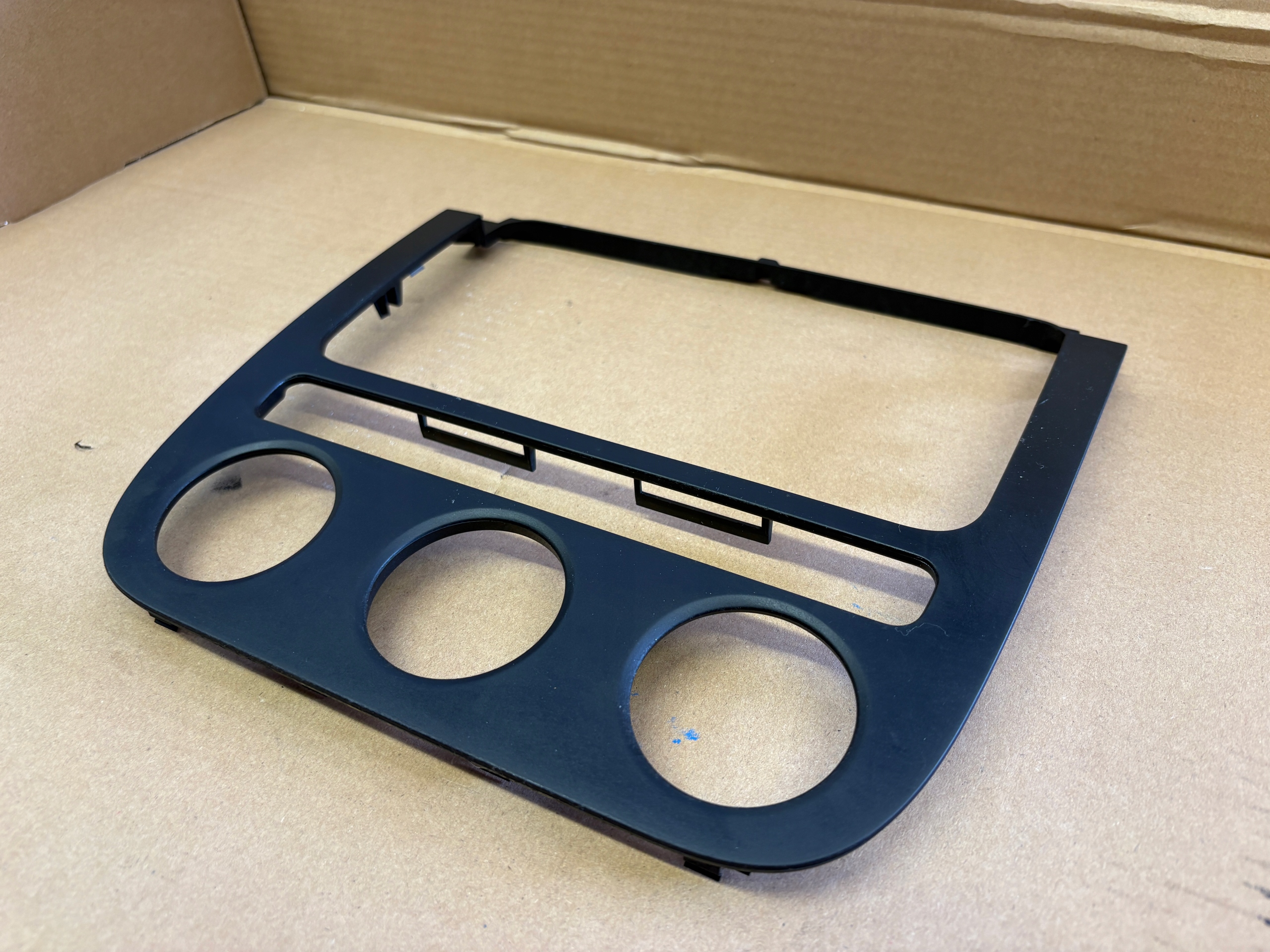 VW GOLF V frame central cover DEKOR RADIA 1K0858069J