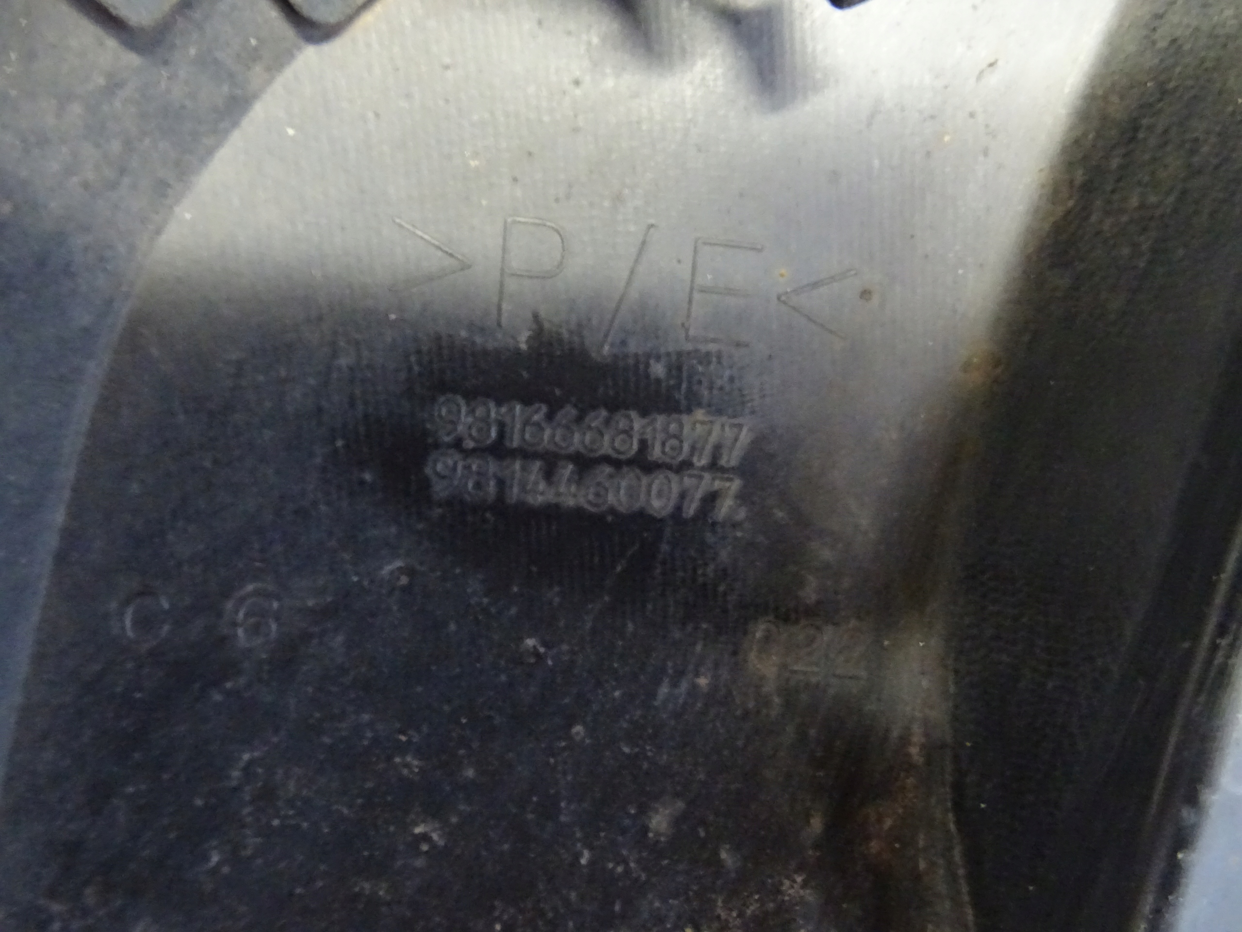 PEUGEOT 5008 2 II bumper rear part rear