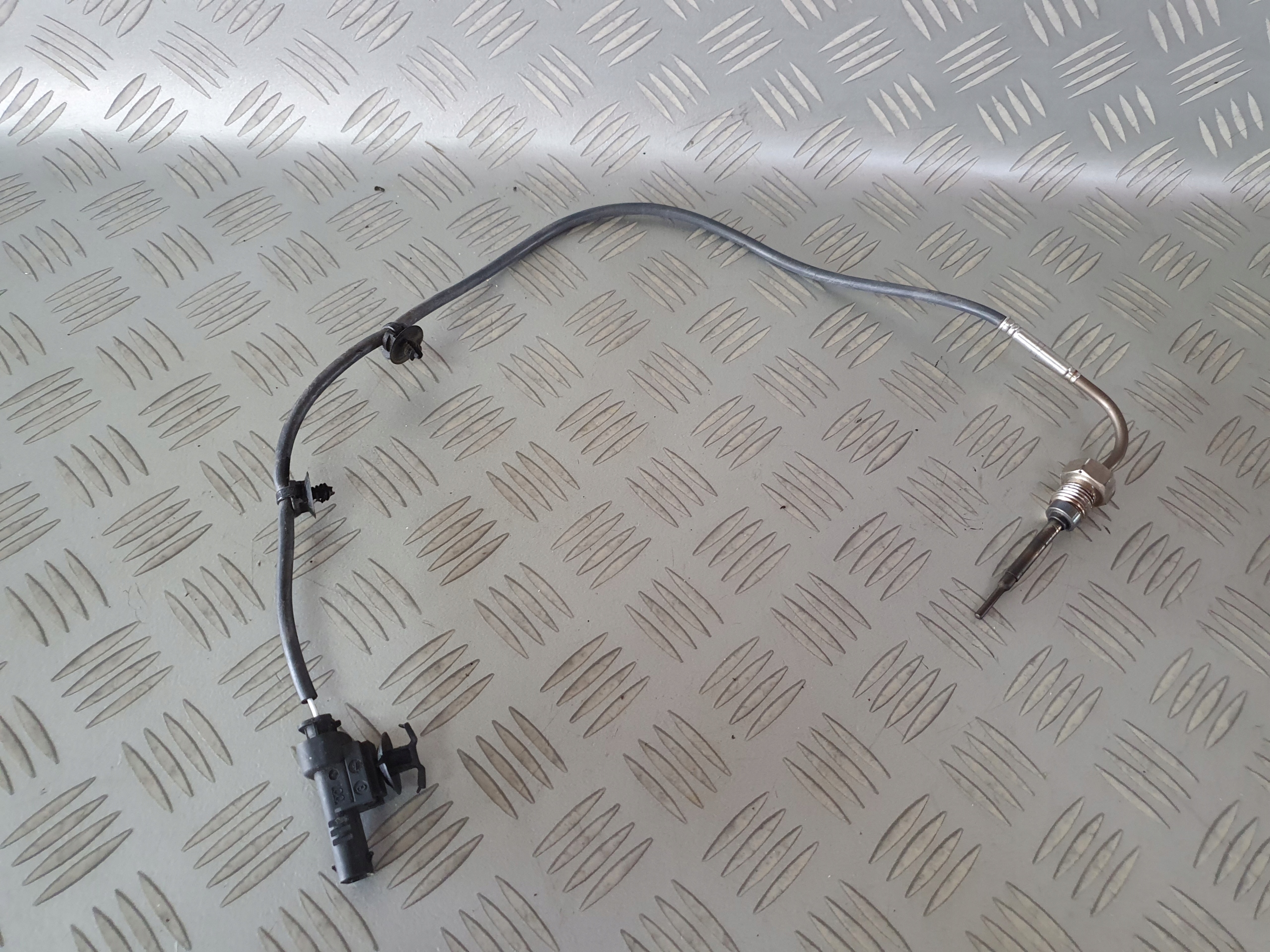 CZUJNIK TEMPERATURY SPALIN MOKKA ASTRA 1.6 CDTI