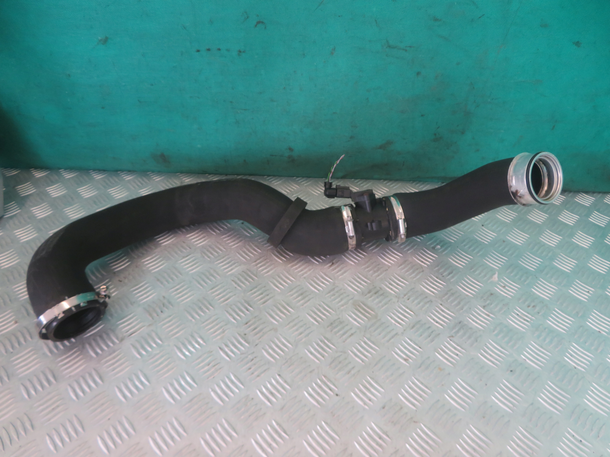 cijev prijenos interkulera VW TRANSPORTER T5 2.0 12R 7E0145958