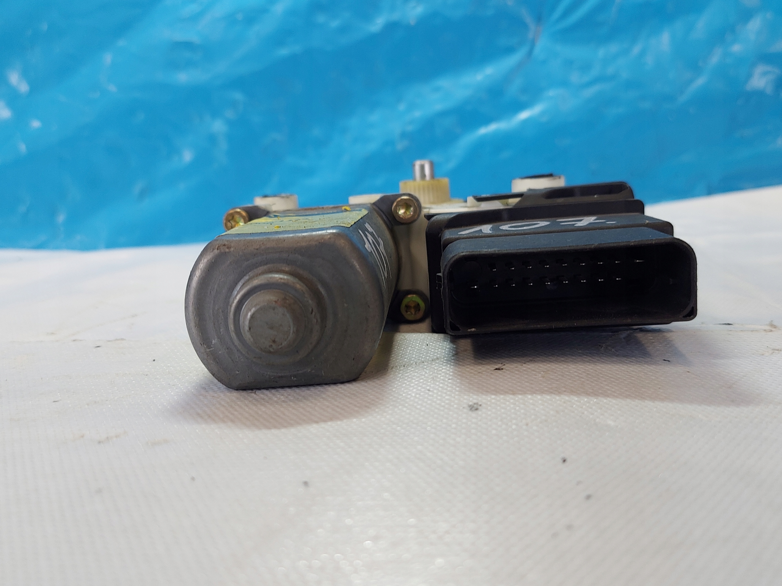engine lifting windows PASSAT B5 101438200 right rear part