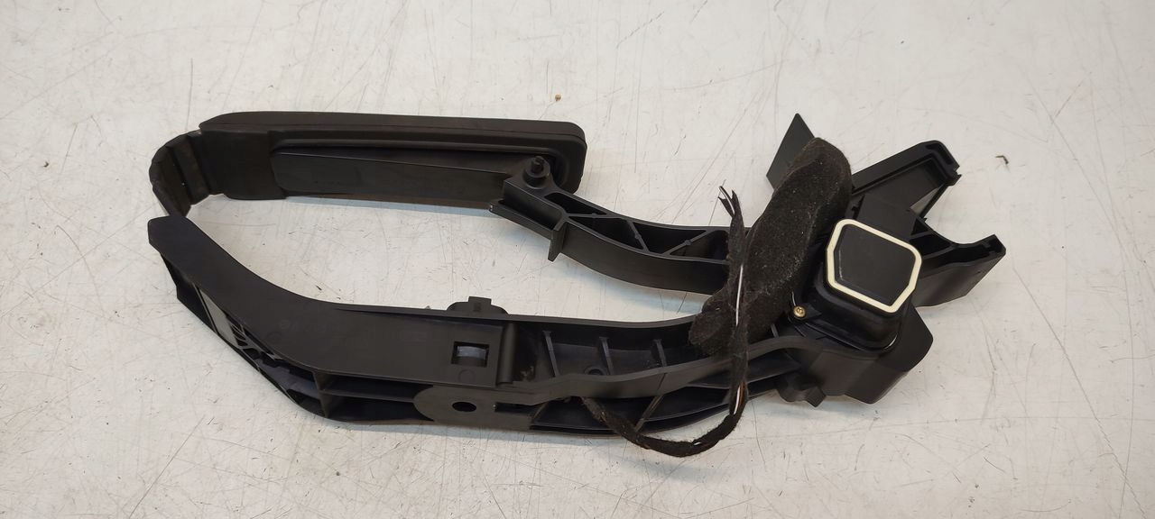 accelerator pedal Mercedes W203 2,2 CDI