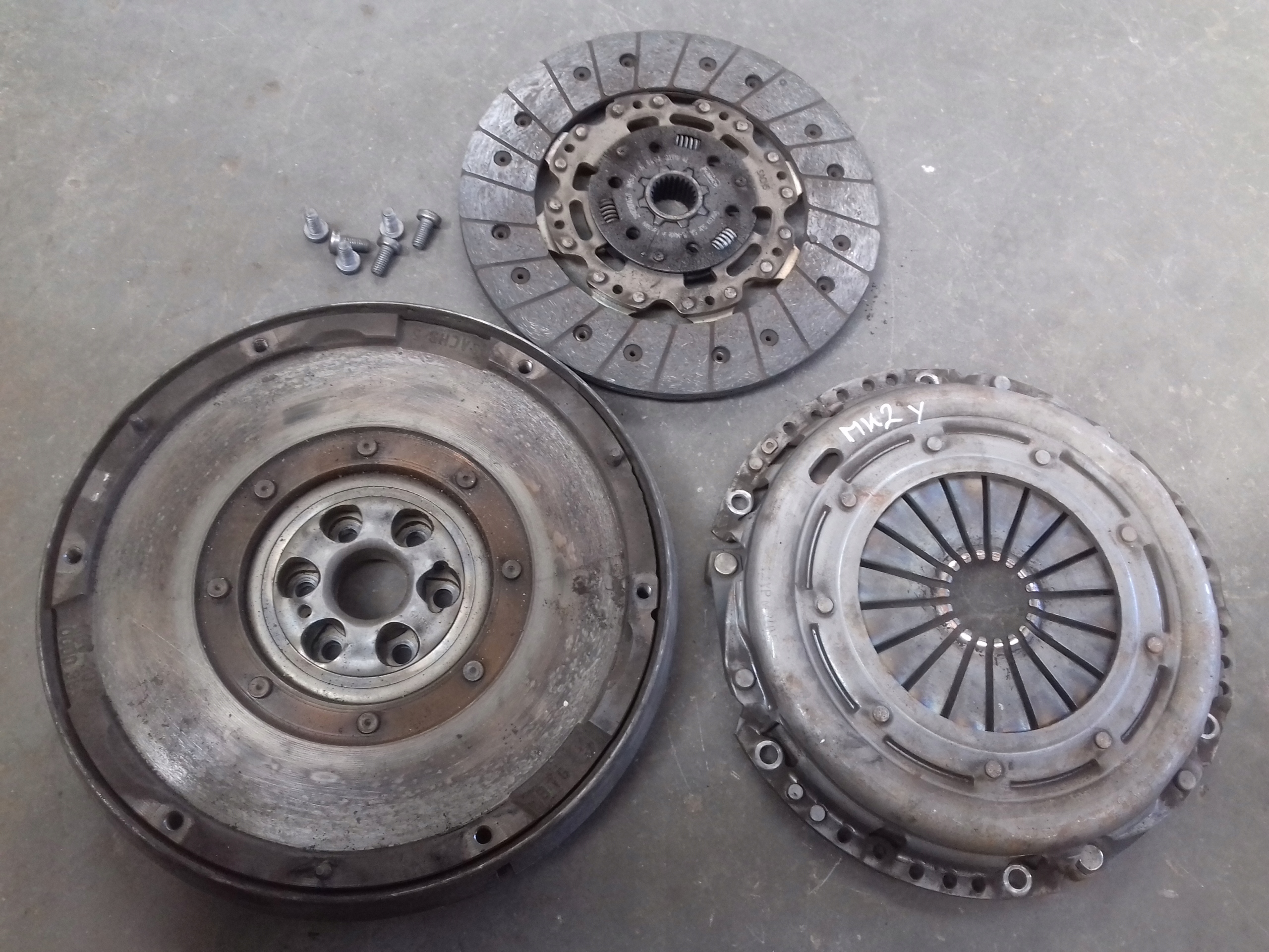 VOLANO USATO disco di pressione GGV30 Ford Focus MK2