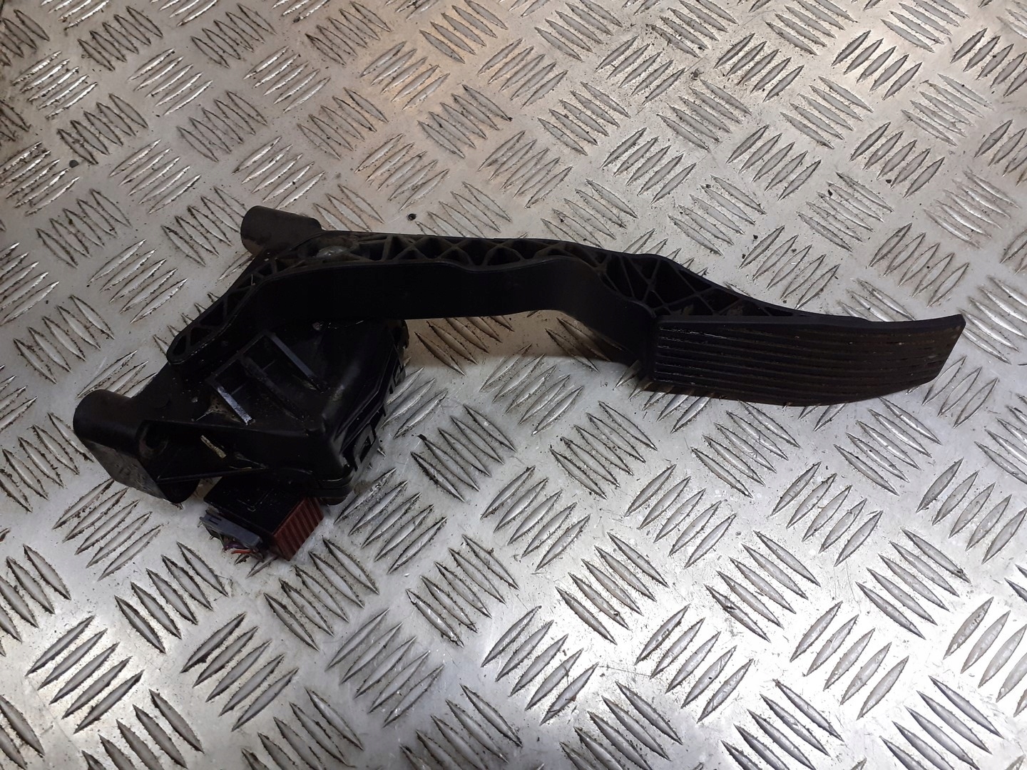 POTENCJOMETR GAZU OPEL ZAFIRA A 24412497