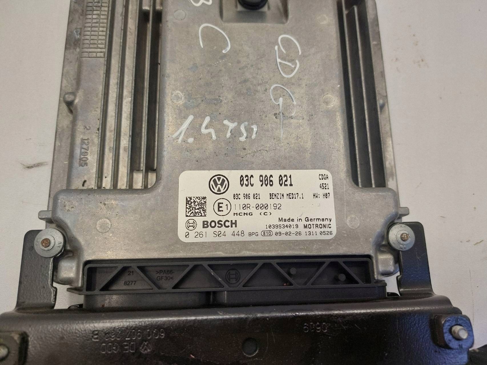 VW PASSAT B6 1,4 TSI CNG computer control unit of the engine 03C906021