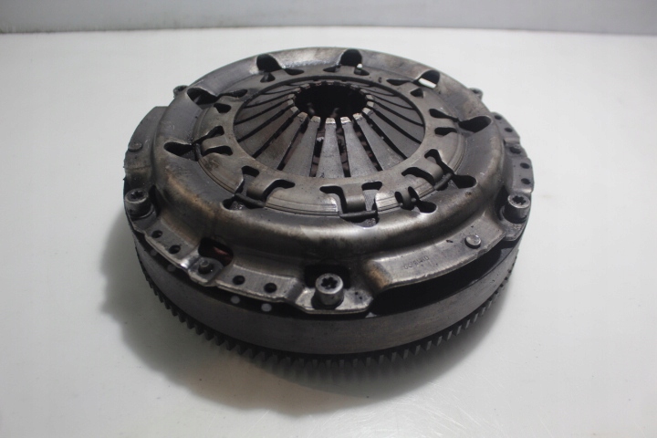 КОМПЛЕКТ СЦЕПЛЕНИЯ FIAT GRANDE PUNTO 1.3 JTD