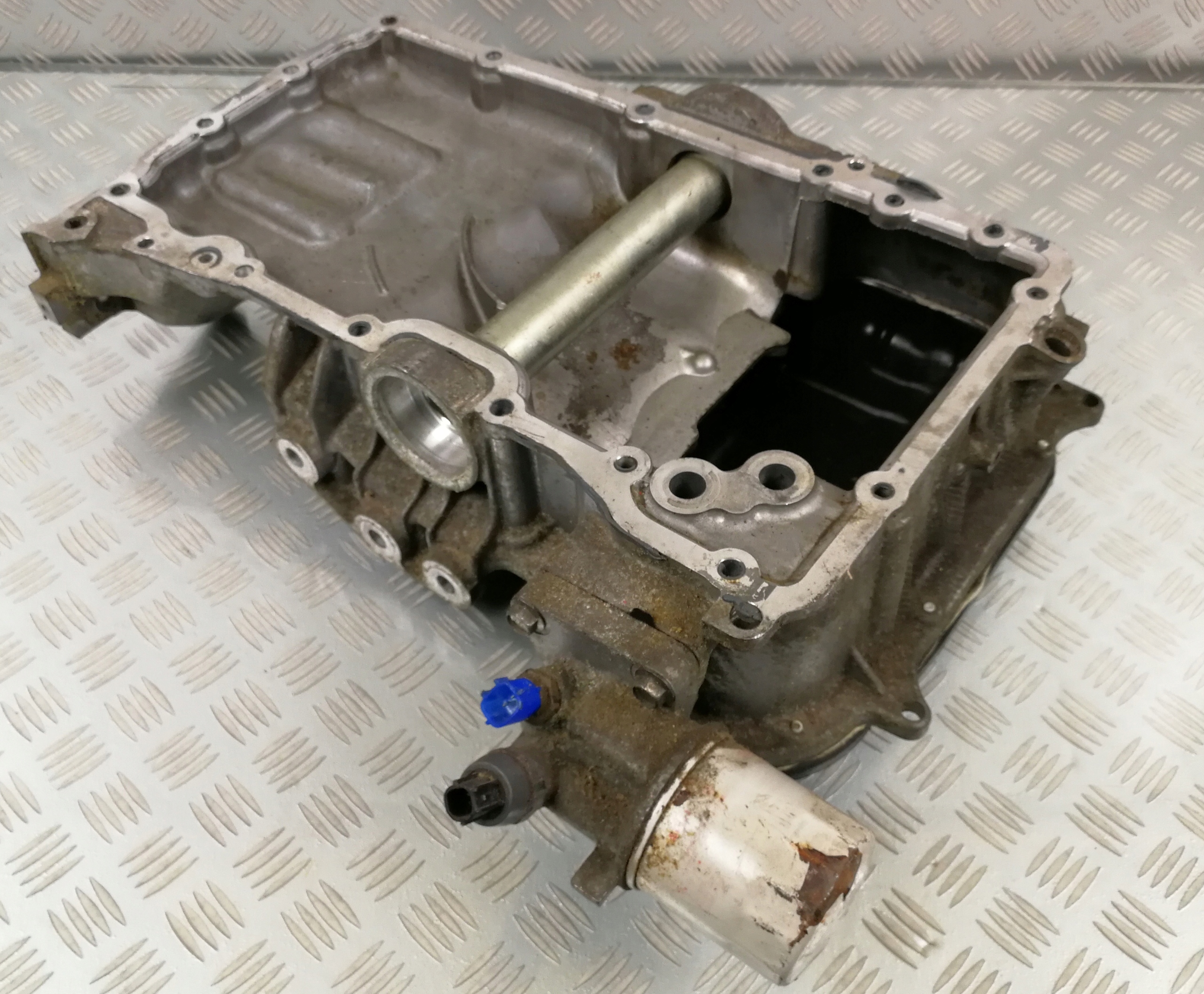 podstawa miska olejowa INFINITI G37 3,7 V6 4X4 4WD Typ samochodu Samochody osobowe