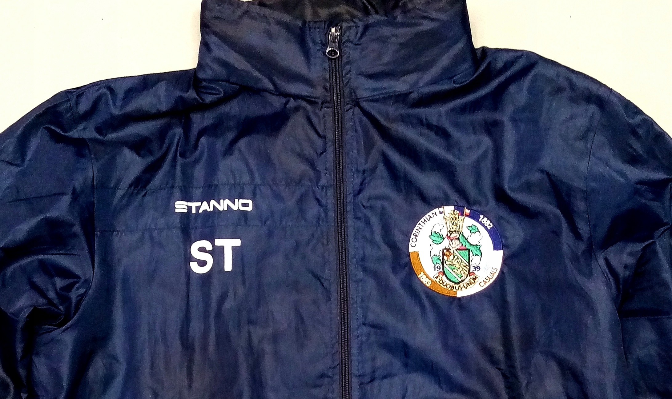 R041022 STANNO CORINTHIAN F.C. KURTKA TRENINGOWA Kod producenta 6290546