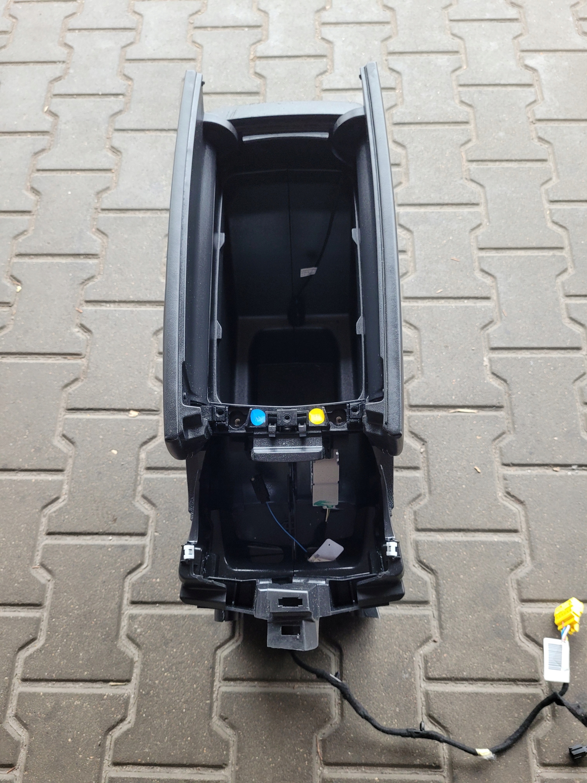 TUNEL central armrest passenger compartment PEUGEOT 3008 II