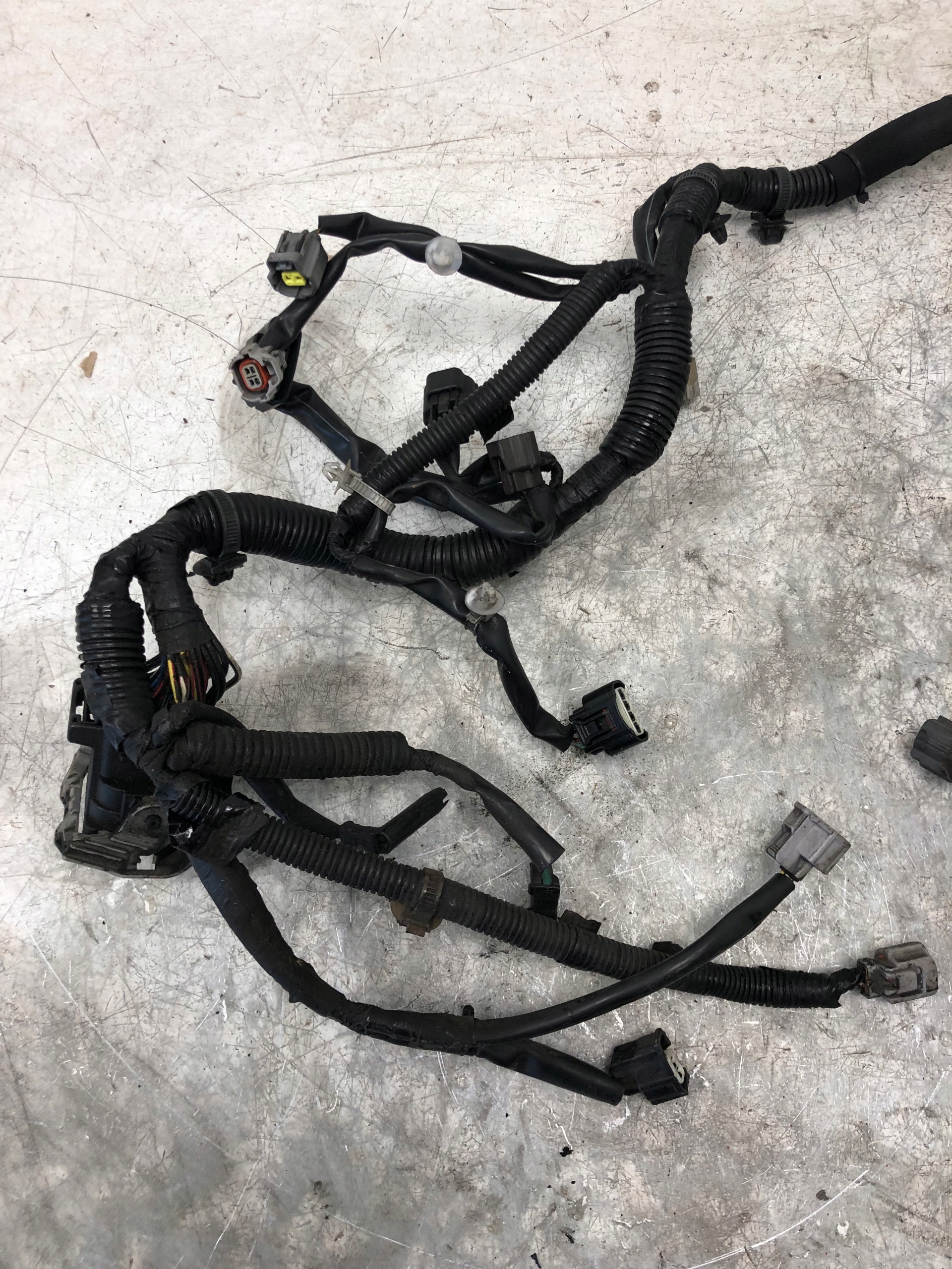 bundle of the engine SUBARU LEGACY IV 2.0D EE20