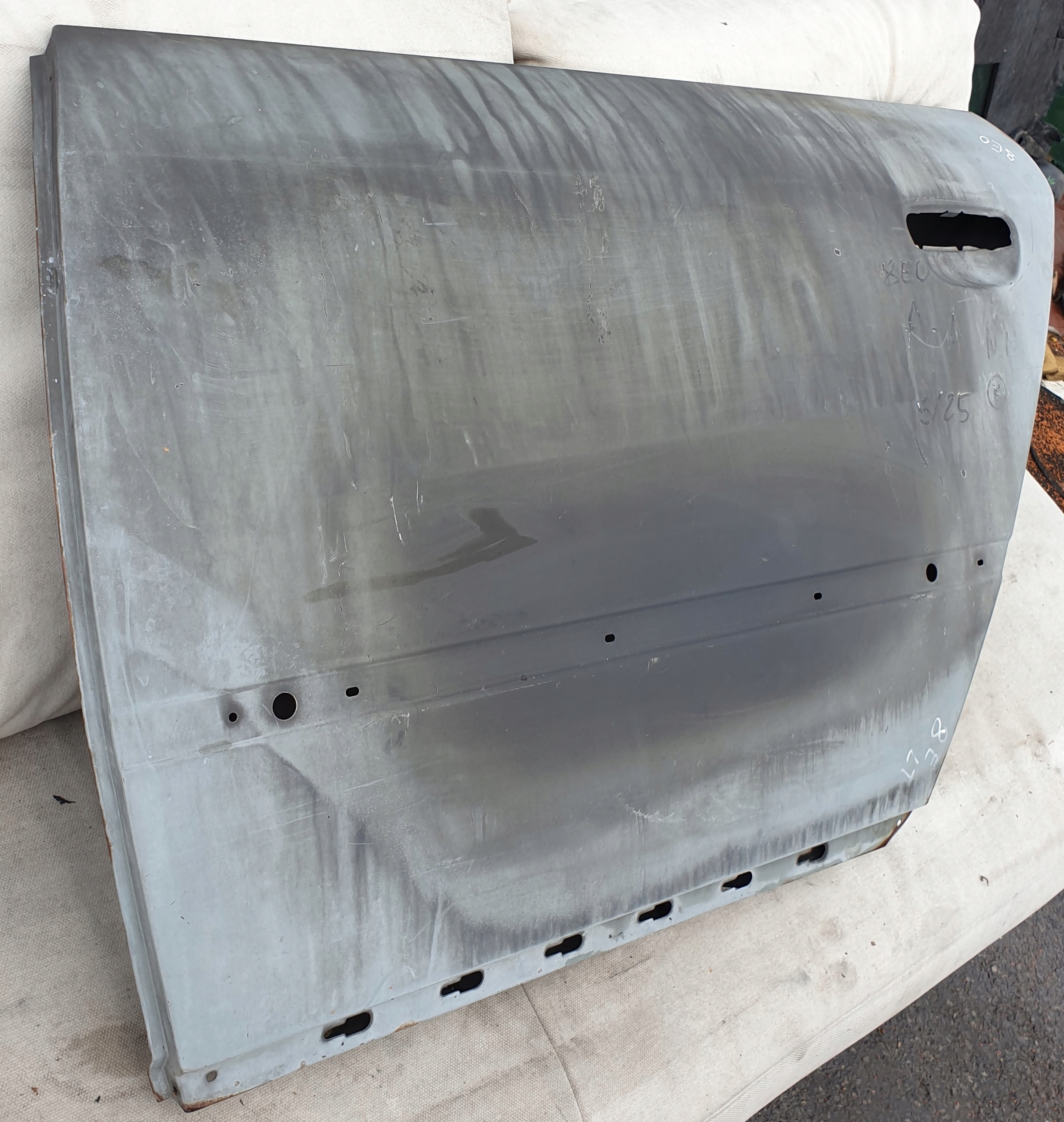 door left rear. AUDI A4 B7 8E PLAT new original