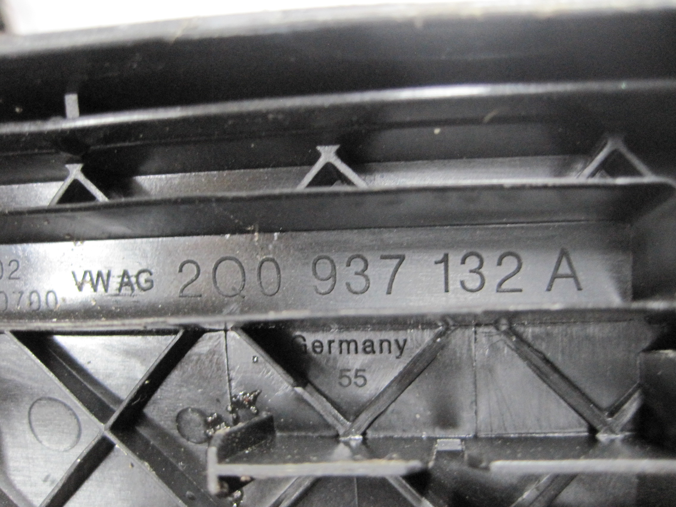 Abdeckung des Sicherungskastens VW 2Q0937132A