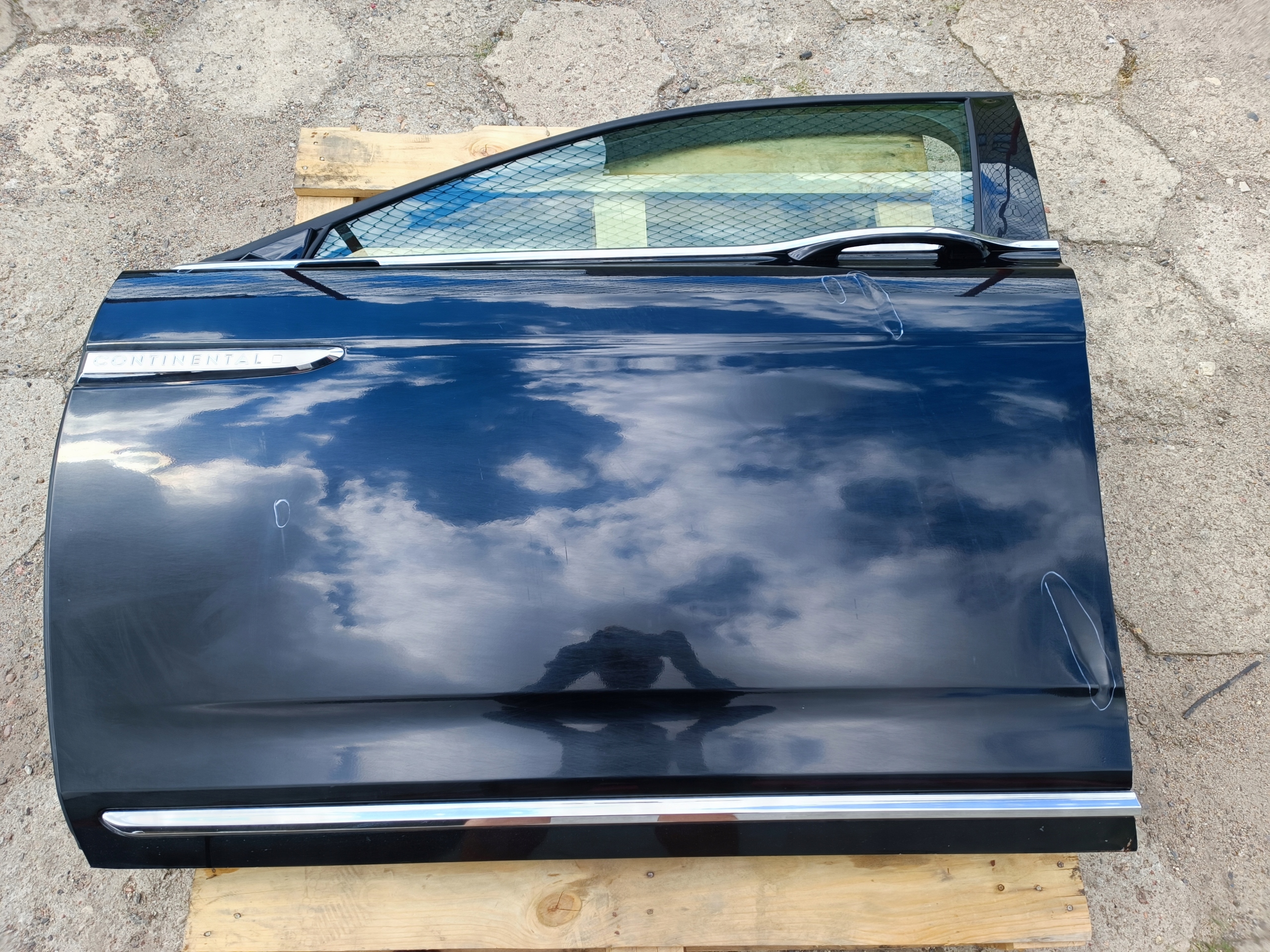 door front front left complete Lincoln Continental 2017