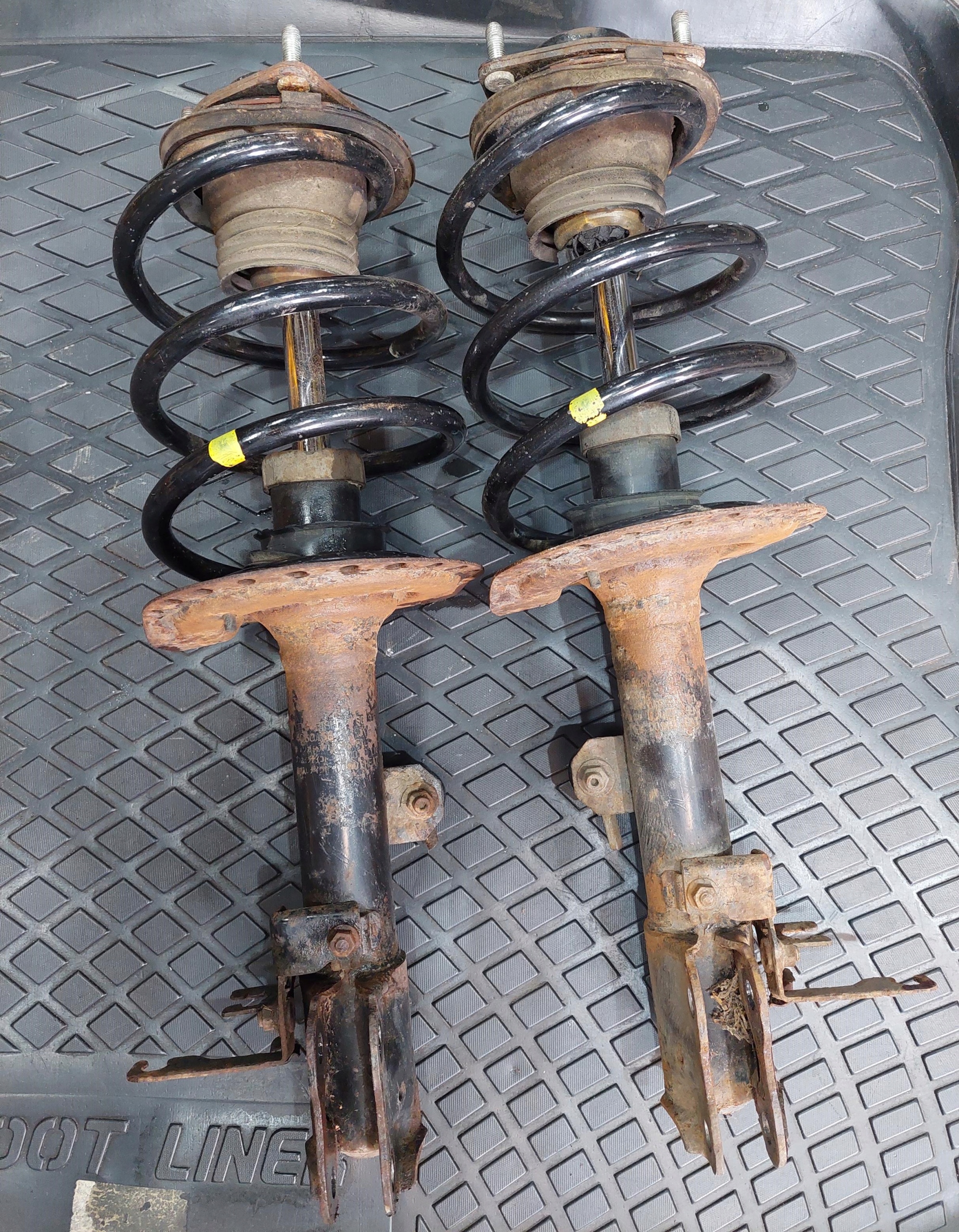 shock absorber front front left right MITSUBISHI OUTLANDER 3 III 2.2 D DI-D