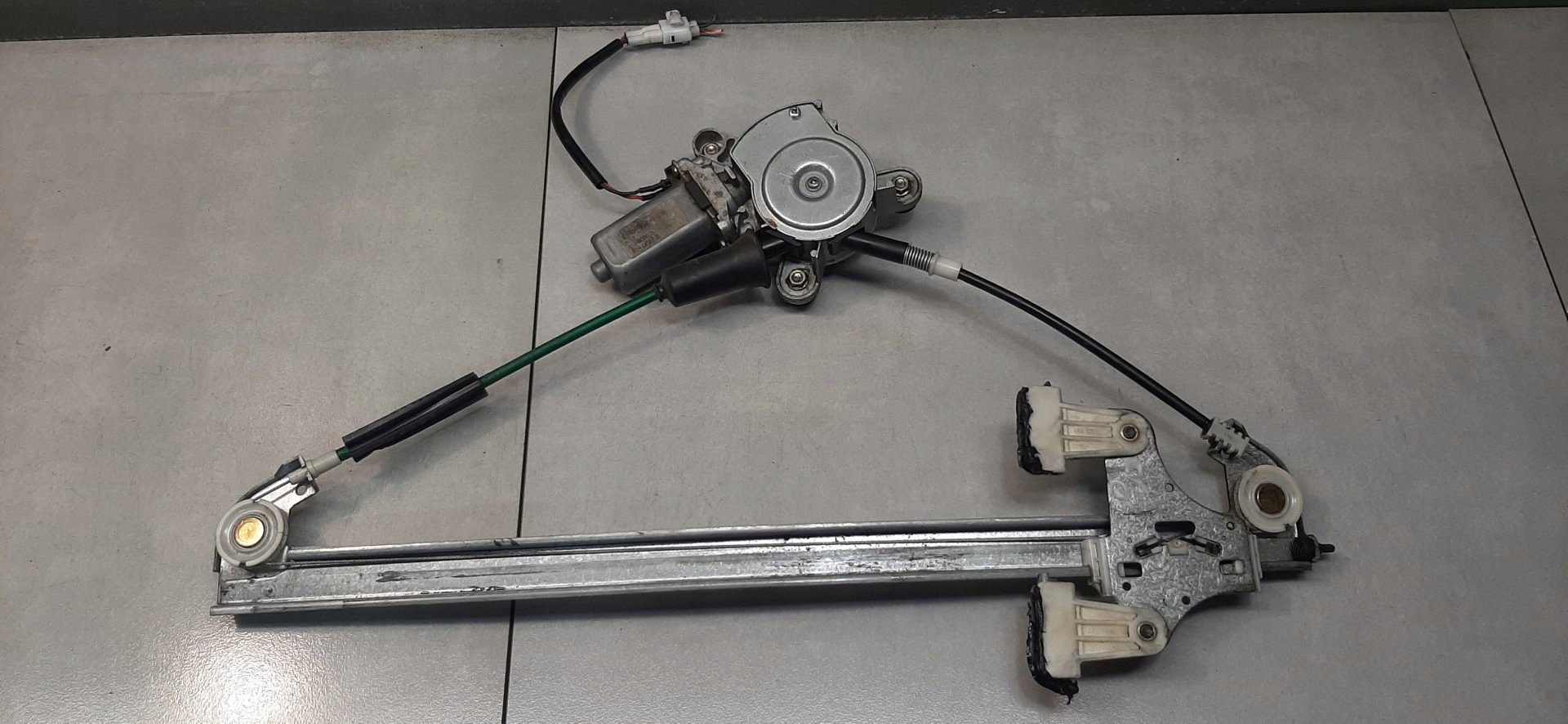 window regulator right front SUZUKI WAGON R 1.3