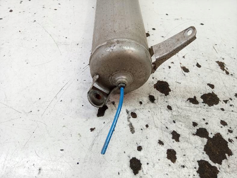 ZBIORNIK CIŚNIENIA 7L0616201A Porsche Cayenne Producent części Porsche OE