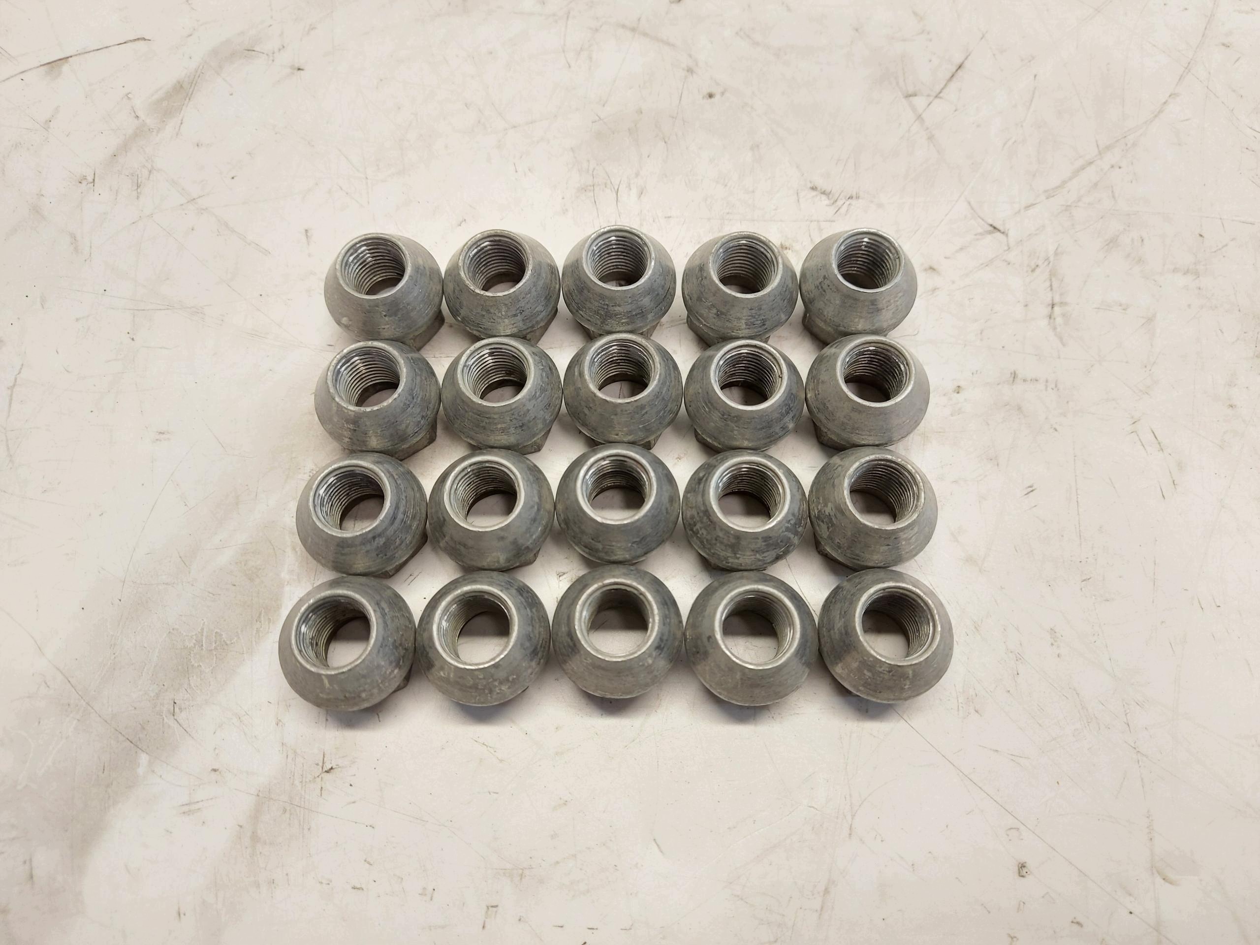 TESLA MODEL 3 2022r nuts wheels discs 20szt