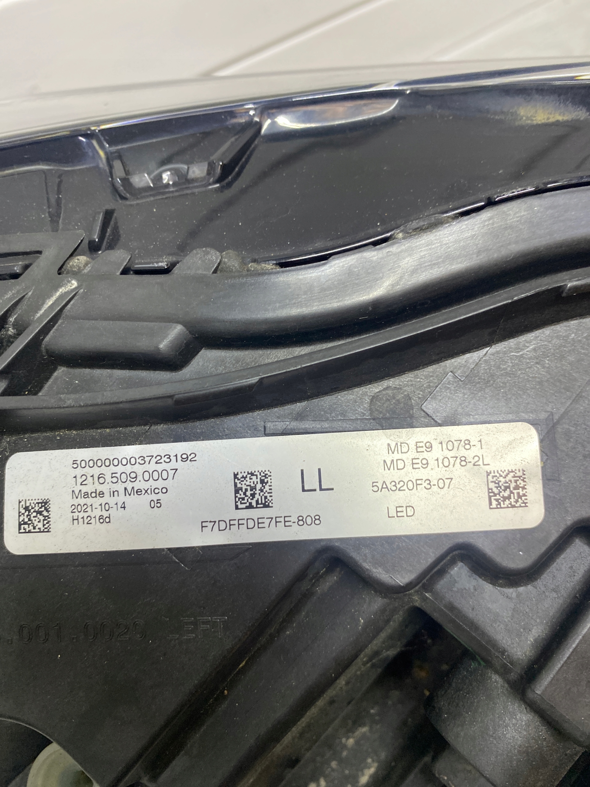 BMW 2 G42 light FULL LED ADAPTIVE left + right ZLOTA GOLD 5A03E38
