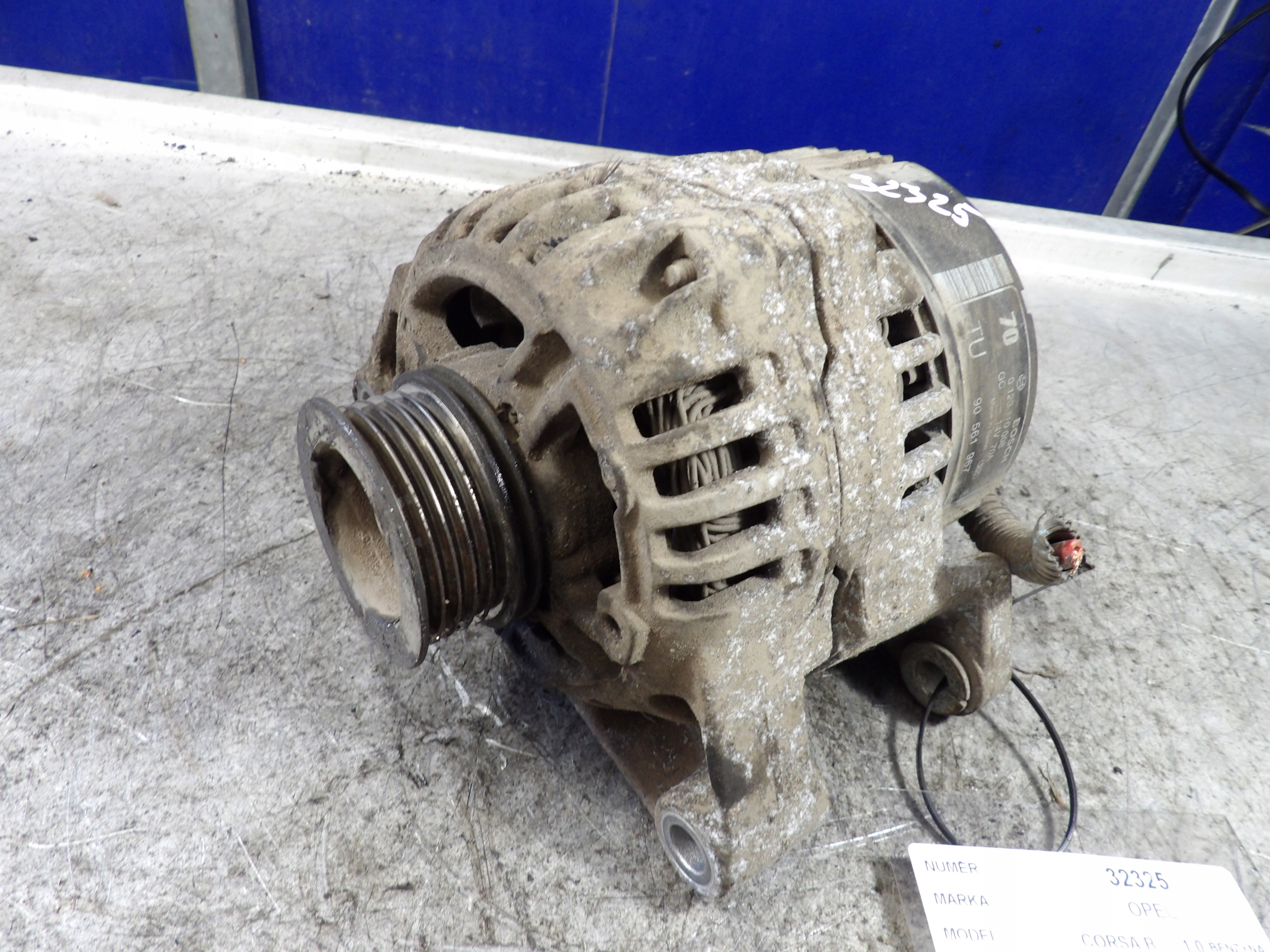 Opel Corsa B alternator 0123110008 90561967