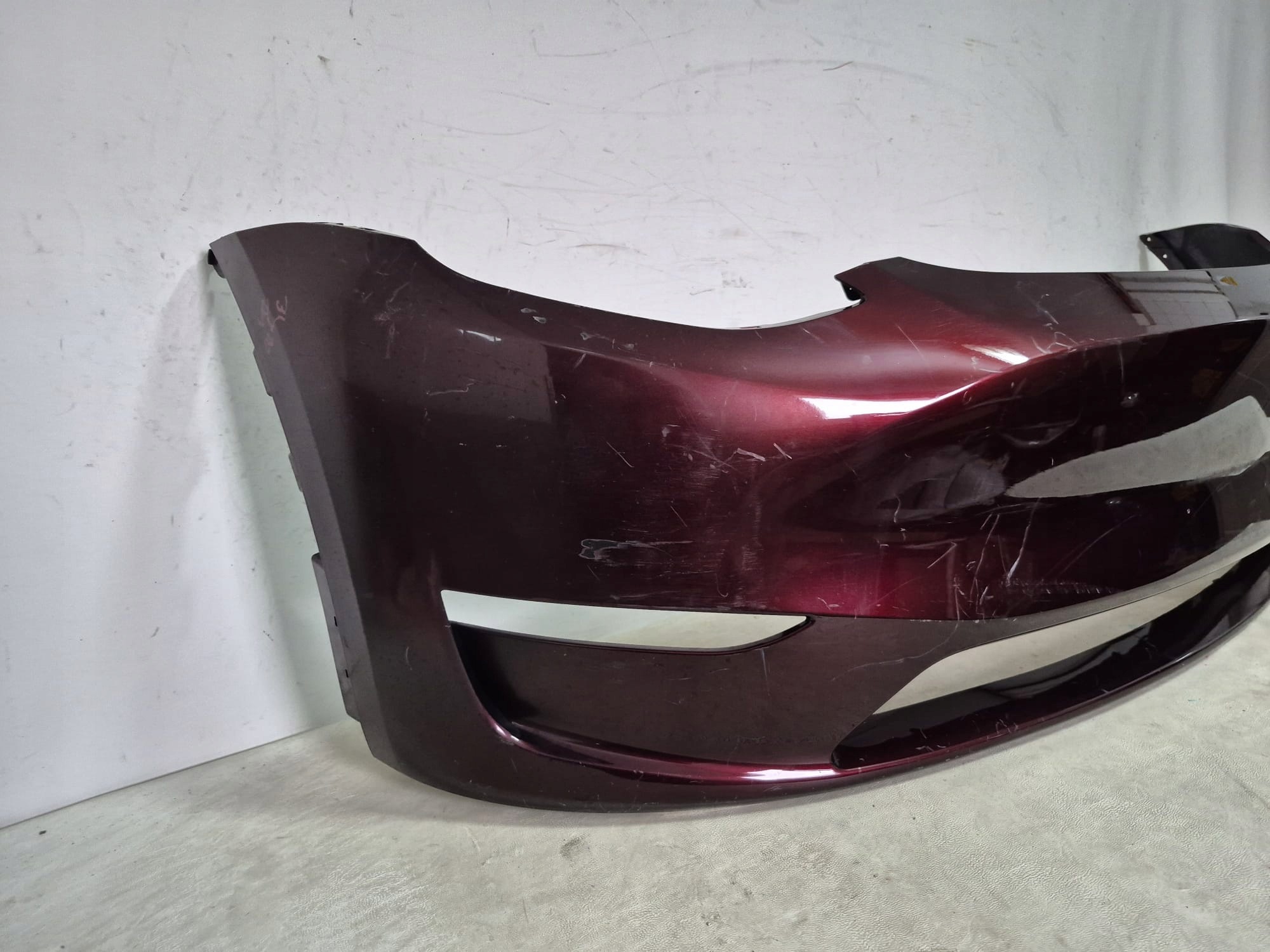 TESLA MODEL Y 20-25 pare choc avant avant
