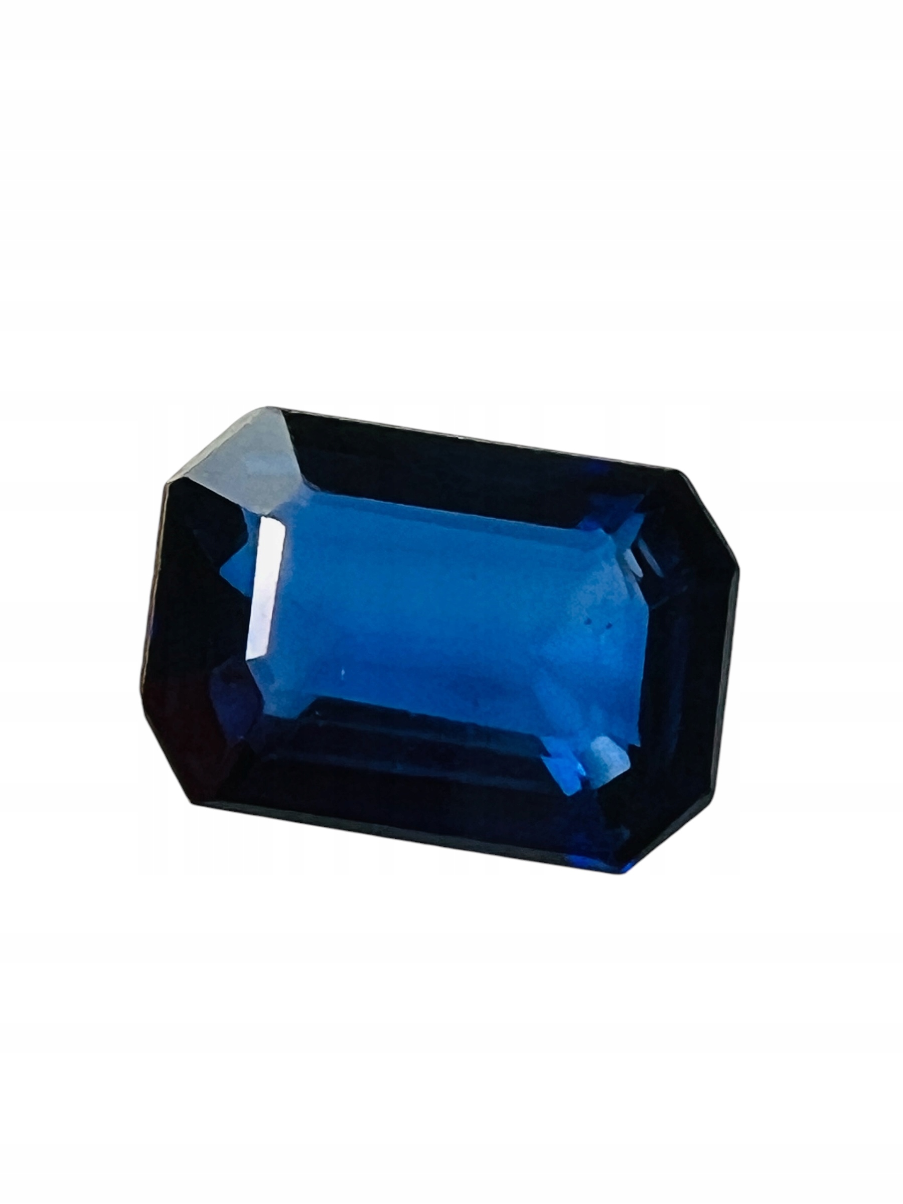 Safír Modrý Osmiúhelník 7X5 mm