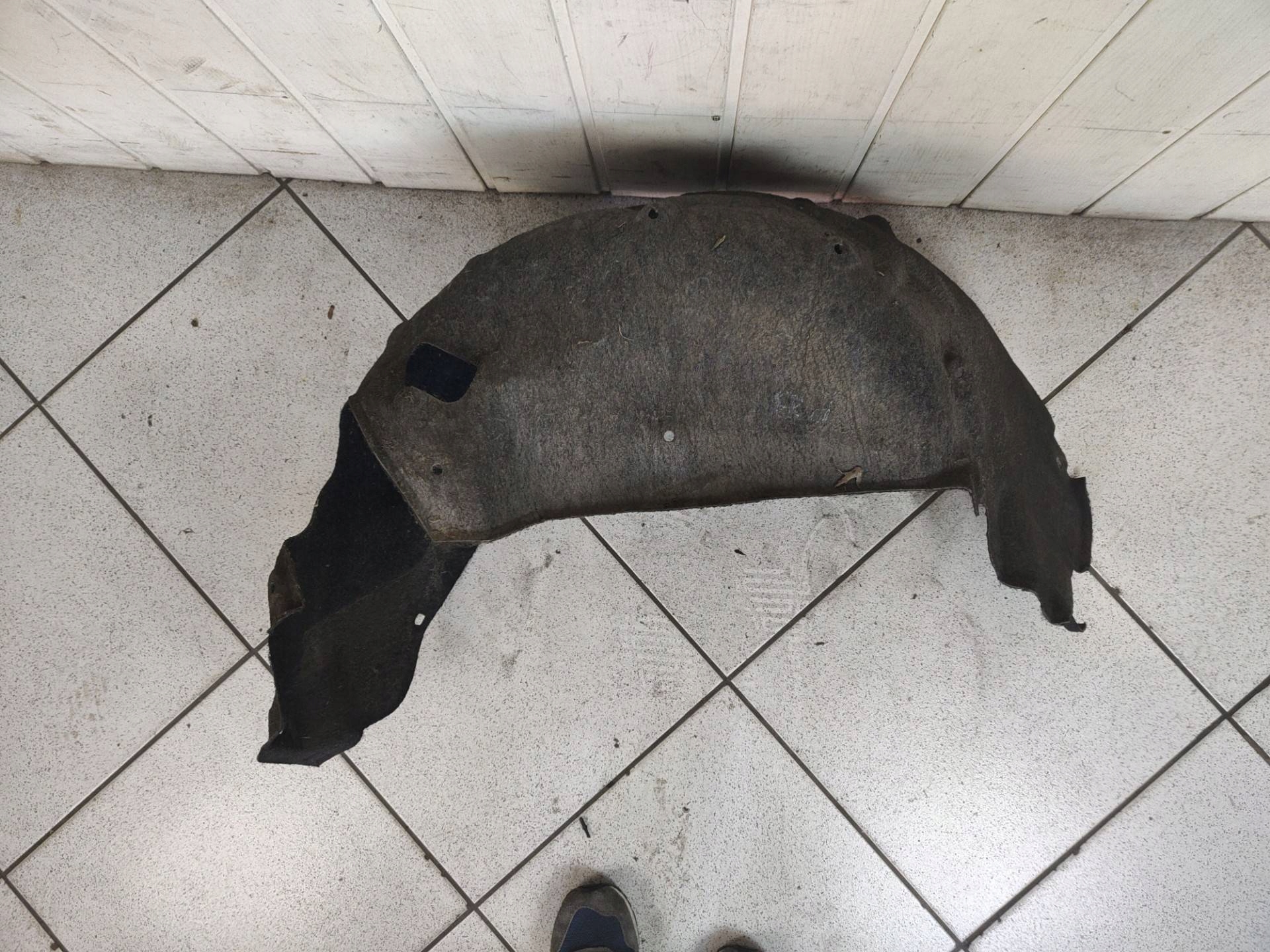 mudguard rear part left side Toyota Sienna 3 2011
