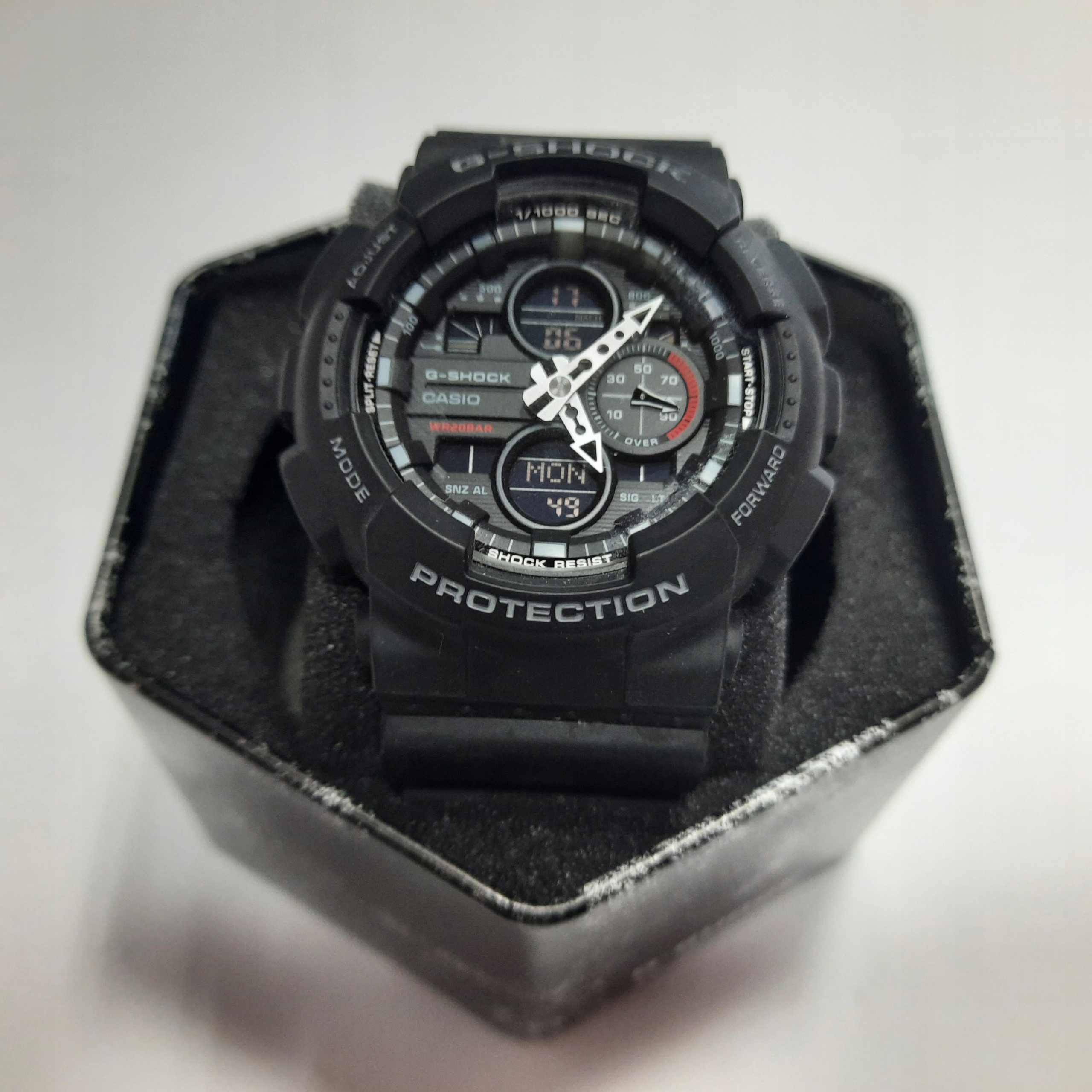 Casio zegarek męski GA-140-1A1AER