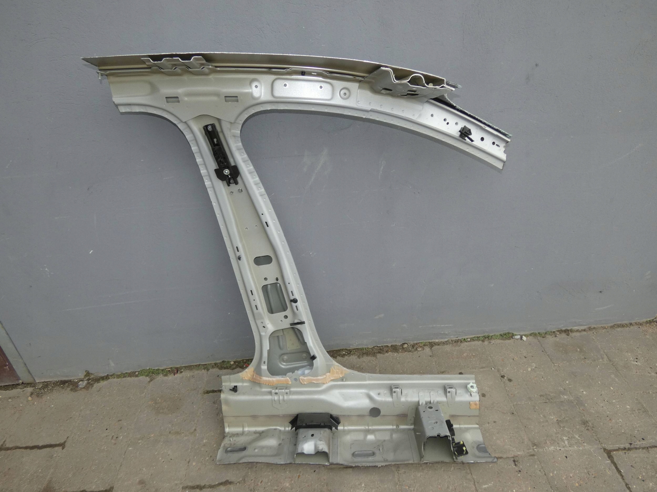 VOLVO V60 II S60 III 18- quarter pillar central left