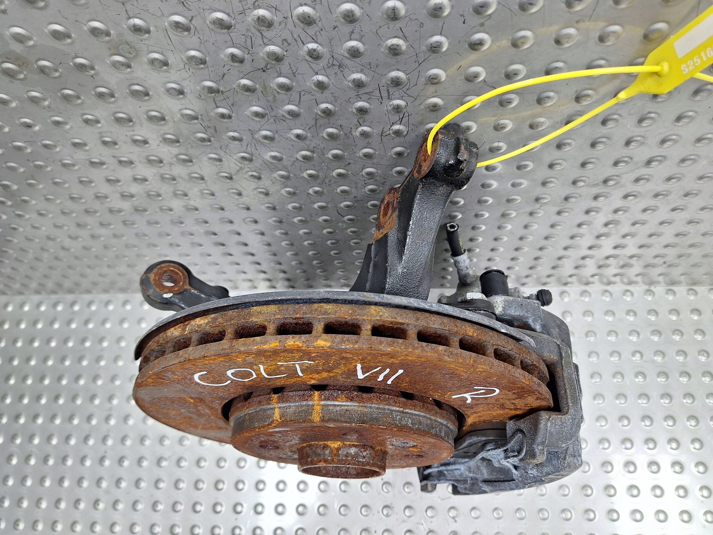 swing right MITSUBISHI COLT VII 23-26