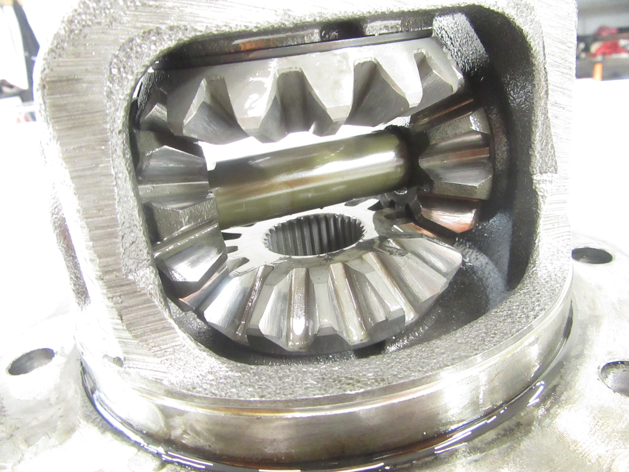 mechanism roznicowy diff differential front front Nissan Patrol Y60 Y61
