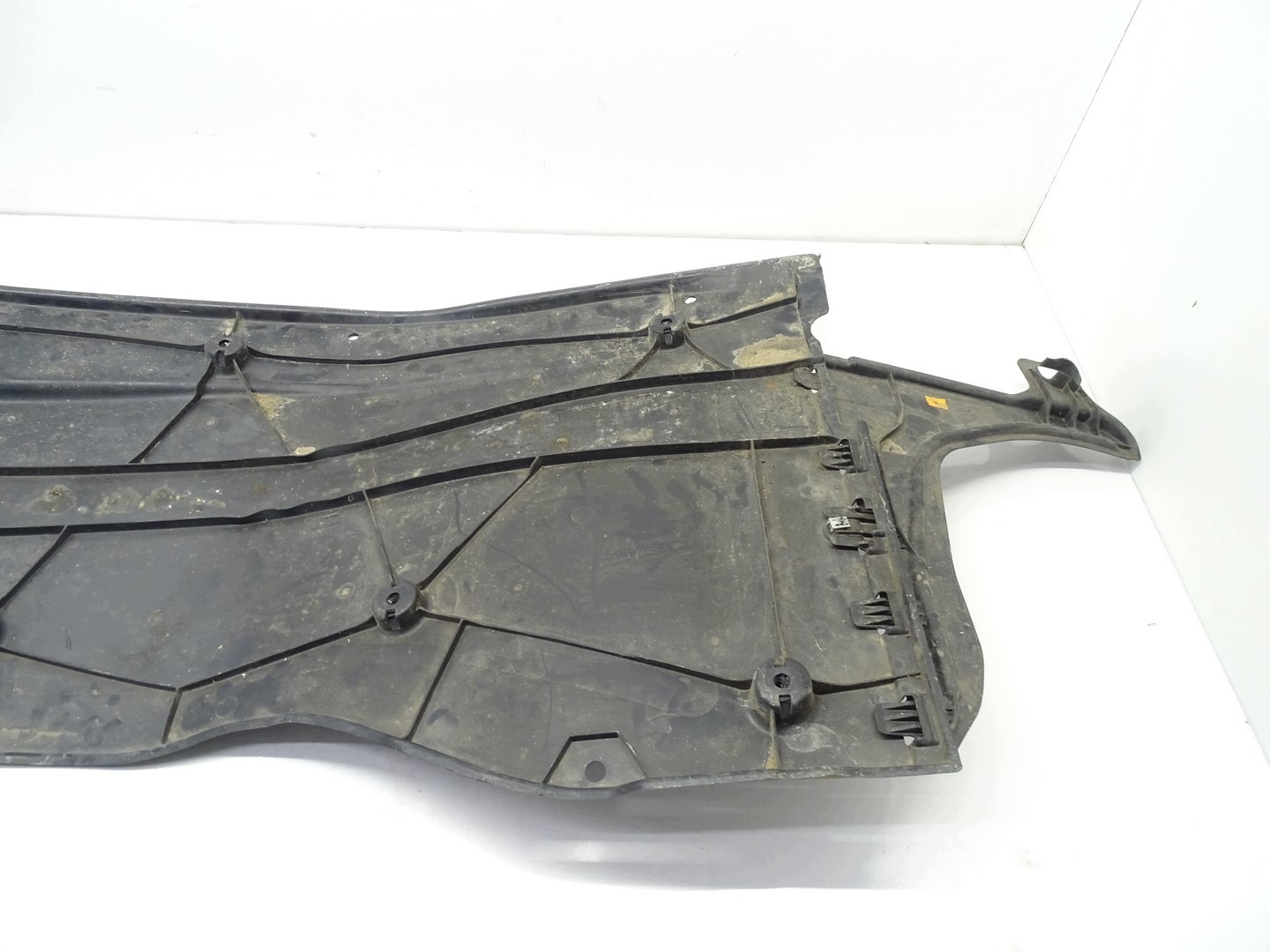 cover lower right chassis AUDI A3 8Y GOLF VIII 5WA825202H
