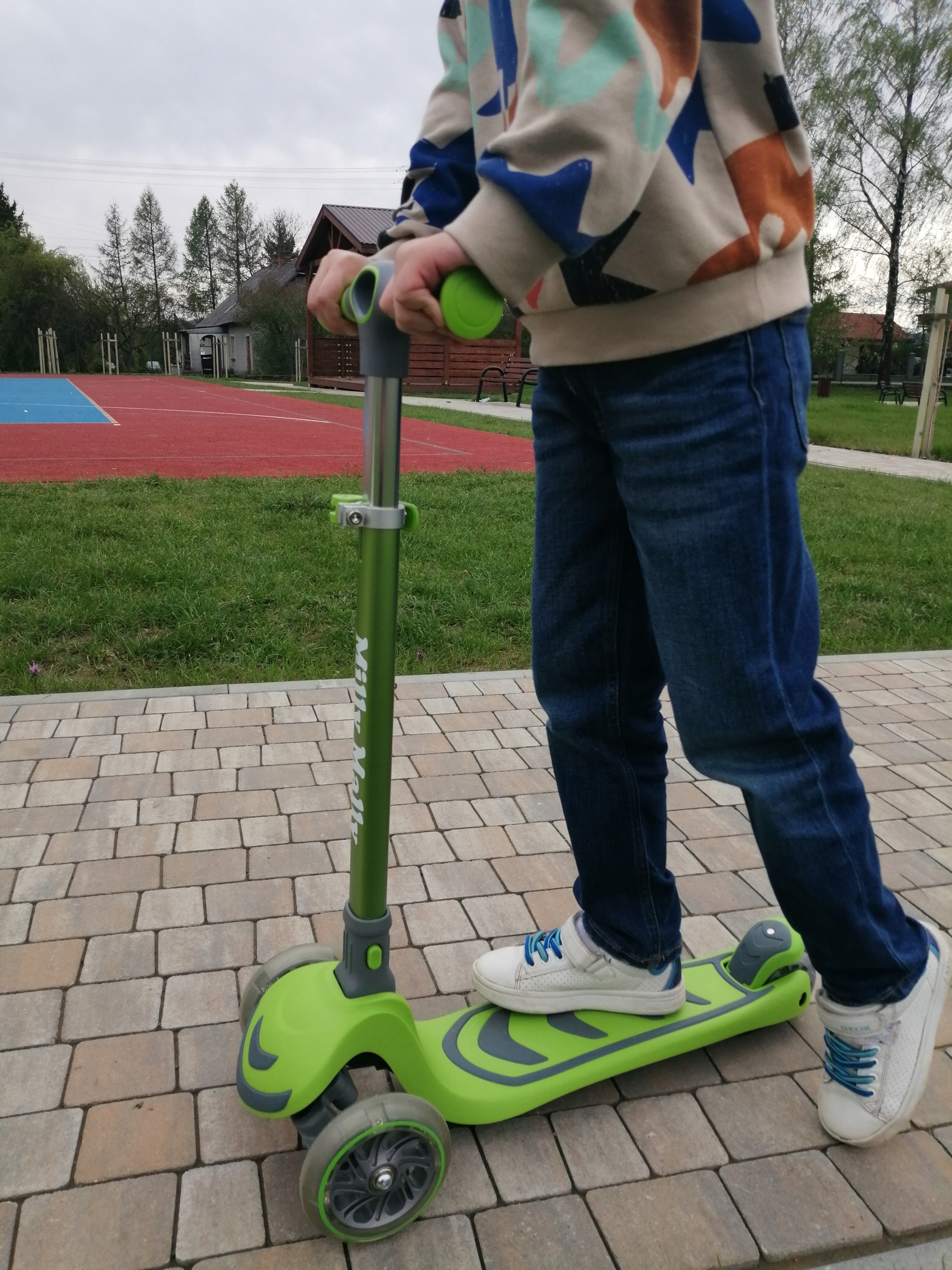 Solidna HULAJNOGA dla dzieci trójkołowa LED! Boogie Green 3+ ZIELONA JAKOŚĆ Rodzaj trójkołowa