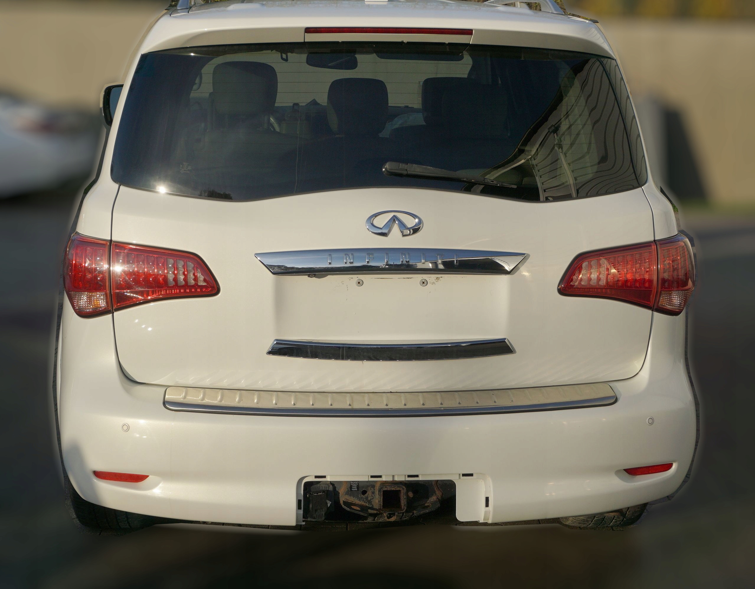 PAS TYLNY TYŁ INFINITI QX80 Typ samochodu 4x4/SUV Samochody osobowe