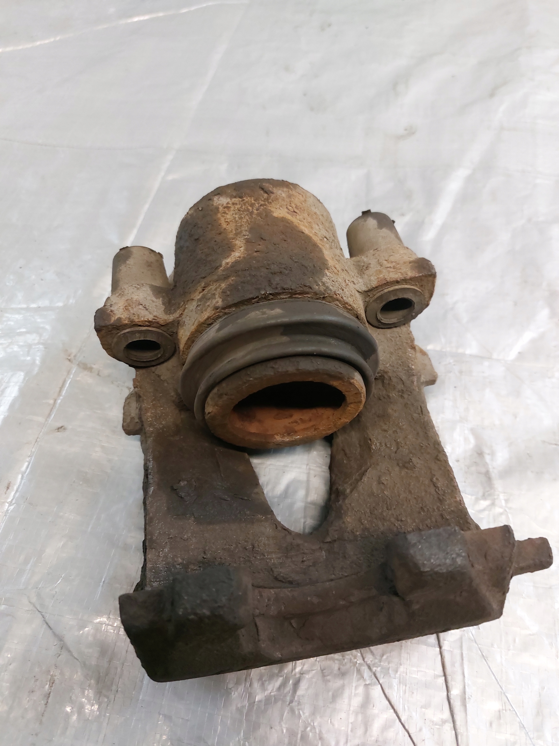 caliper brake left front VW GOLF IV 1.6