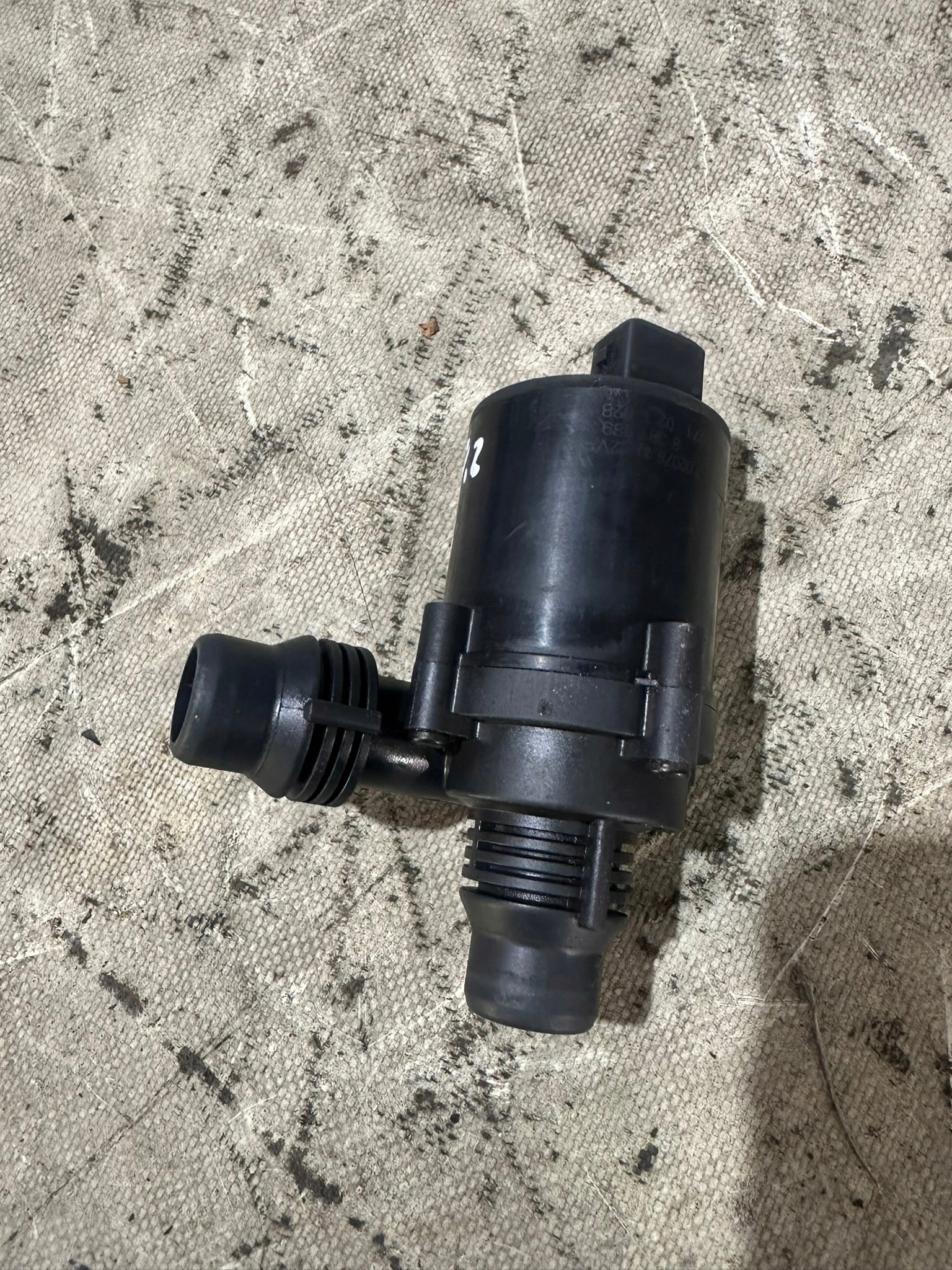 zusätzliche wasserpumpe BMW E39 2.2B 170KM
