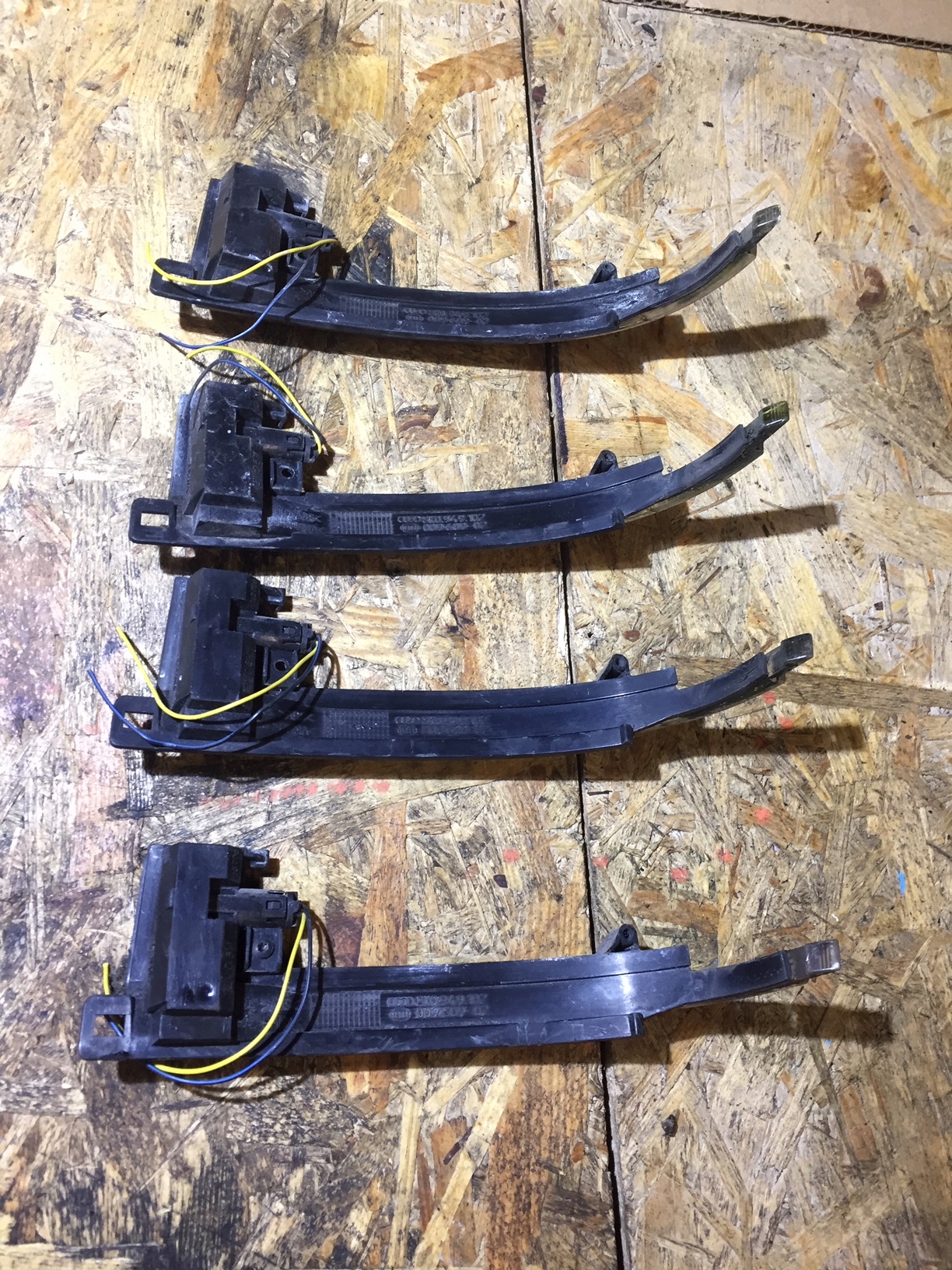 AUDI A4 B8 A5 8T indicator right 8K0949102