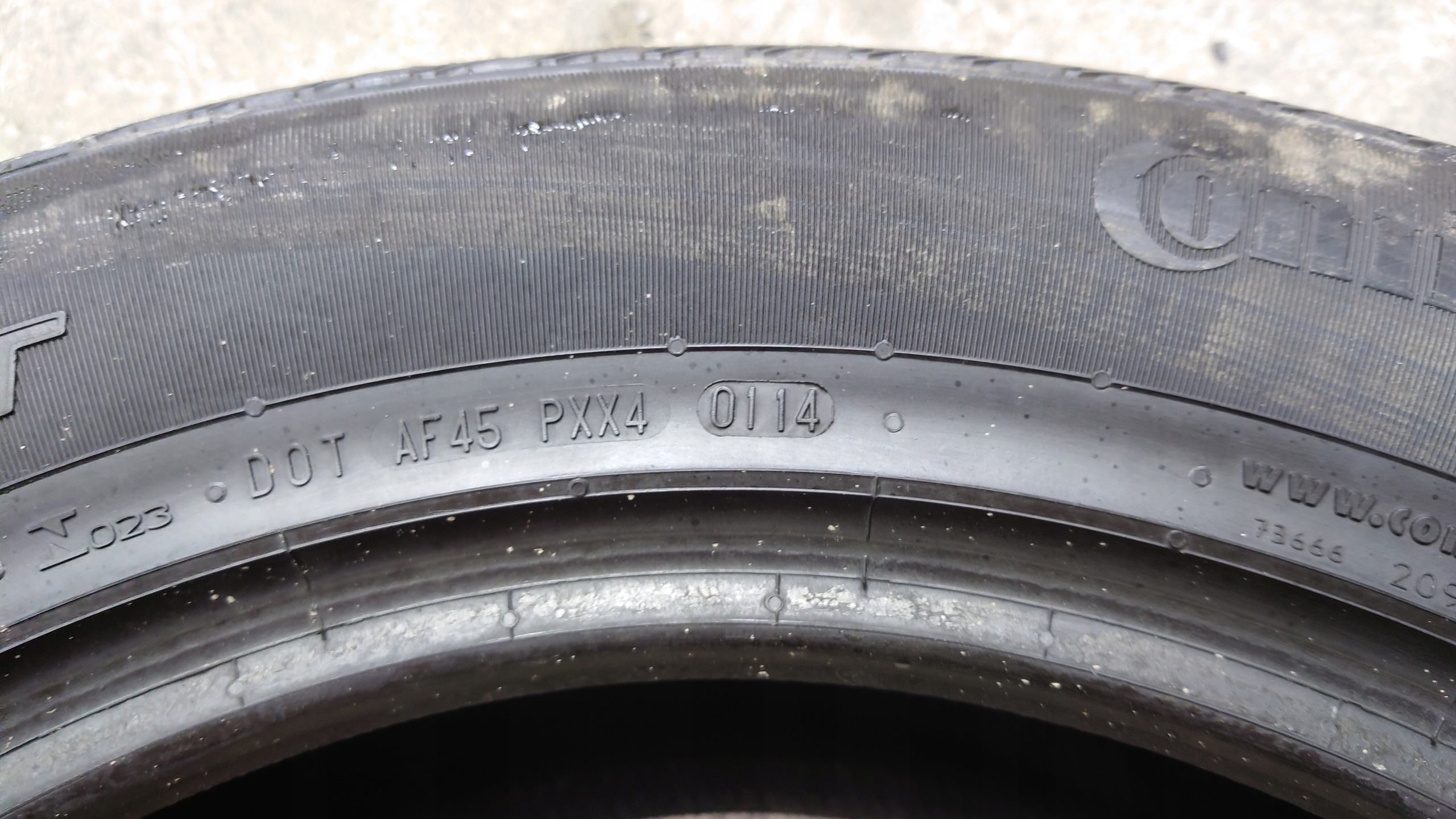 4x Continental Cross Contact 235/60/18 Średnica 18