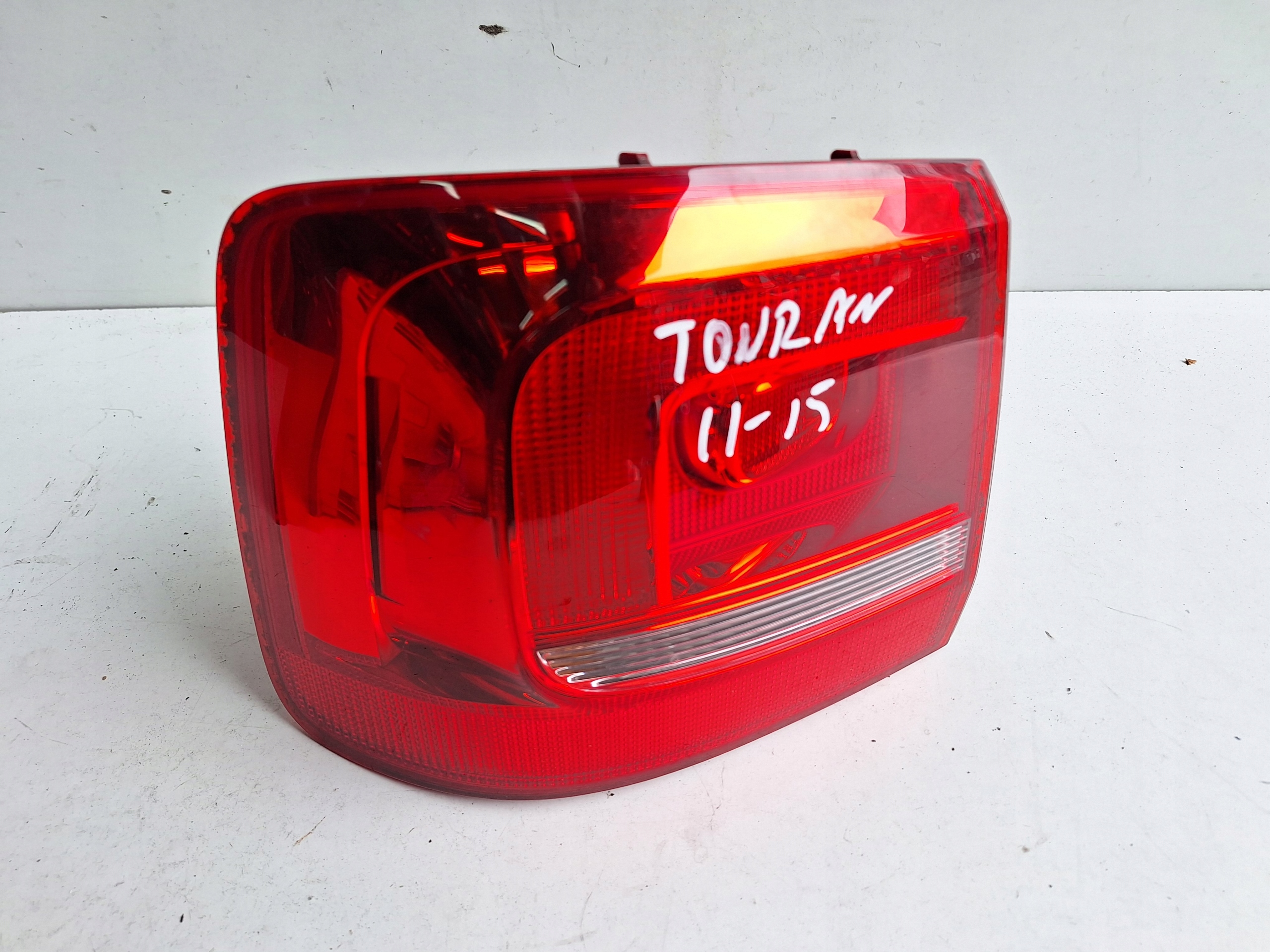 VOLKSWAGEN TOURAN II 11-15 light left rear part