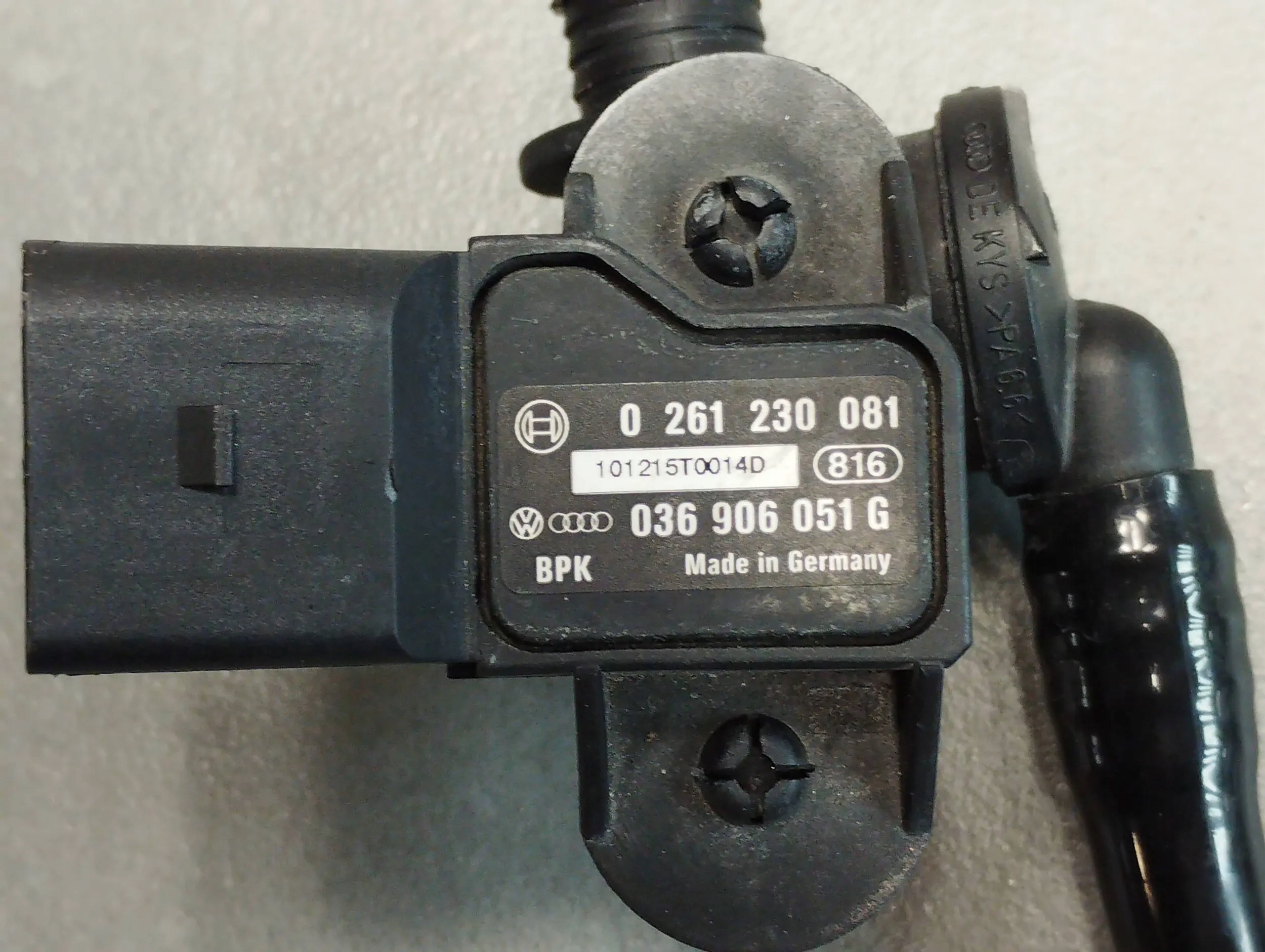 Audi Q5 8R Schlauch Unterdruck Sensor 8R1611931F