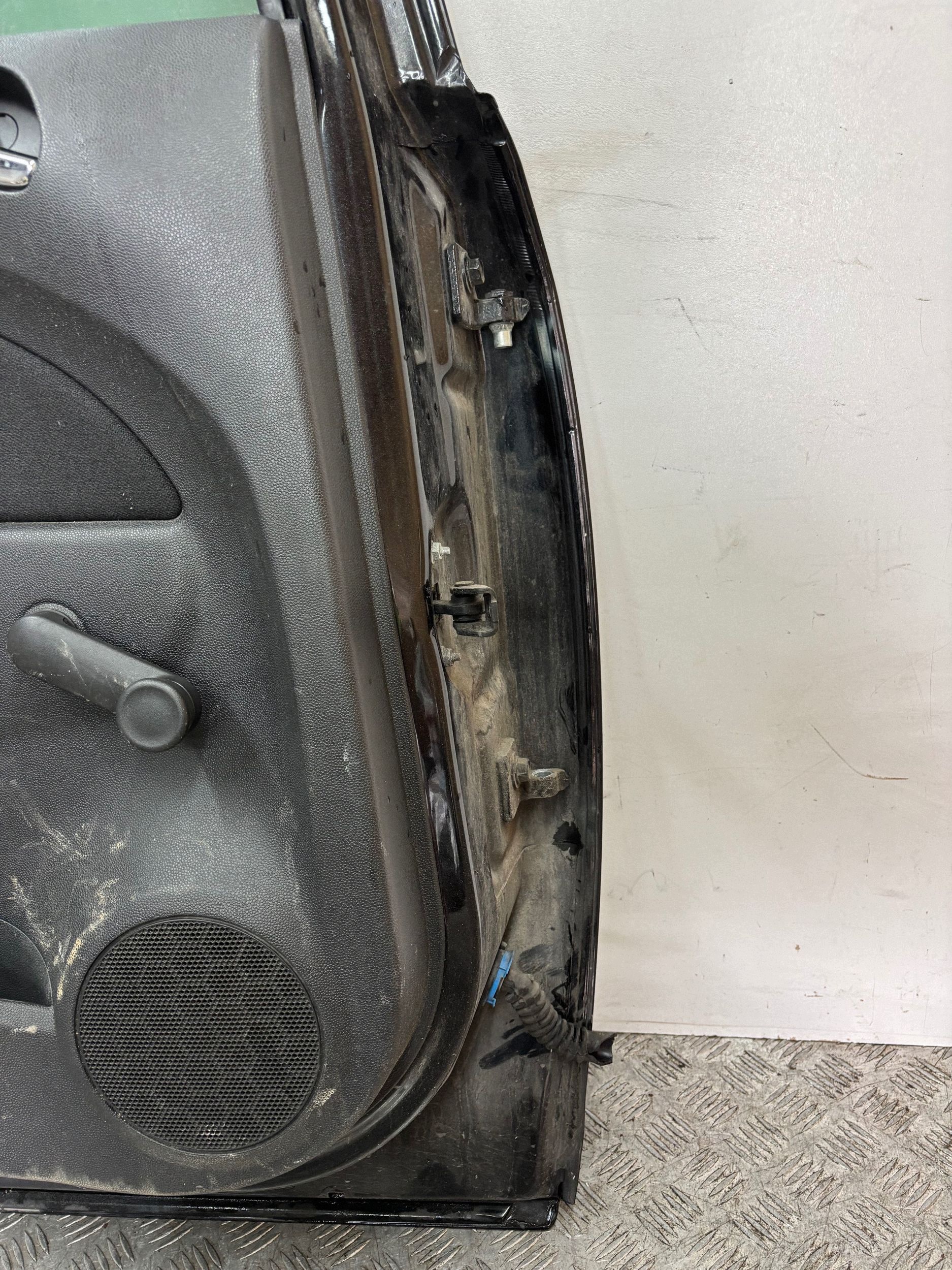 door rear part rear. left OPEL CORSA D