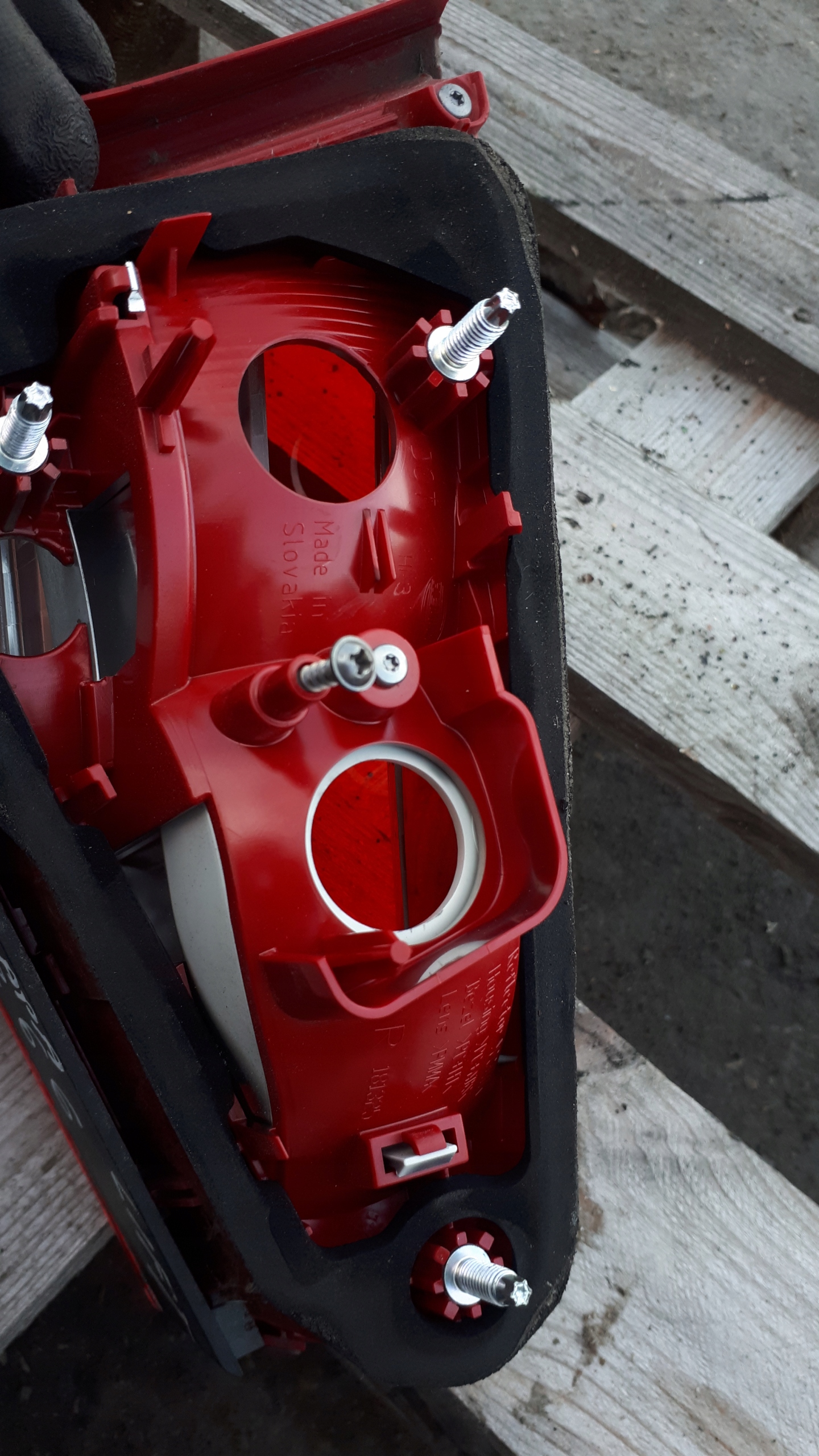 A4 B8 LIFT light right rear part sedan trunk door