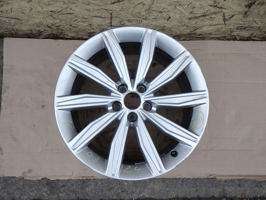 AUDI A6 C8 8.5 J x 19 5x112 ET 40 disk hliníkový