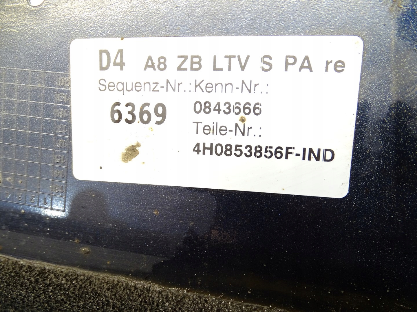 moulding threshold right AUDI A8 D4 4H LIFT short. 4H0853856F