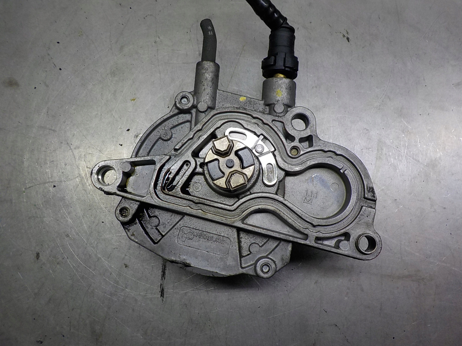 OPEL ASTRA J 1.7 CDTI POMPA VACUM 7009690201