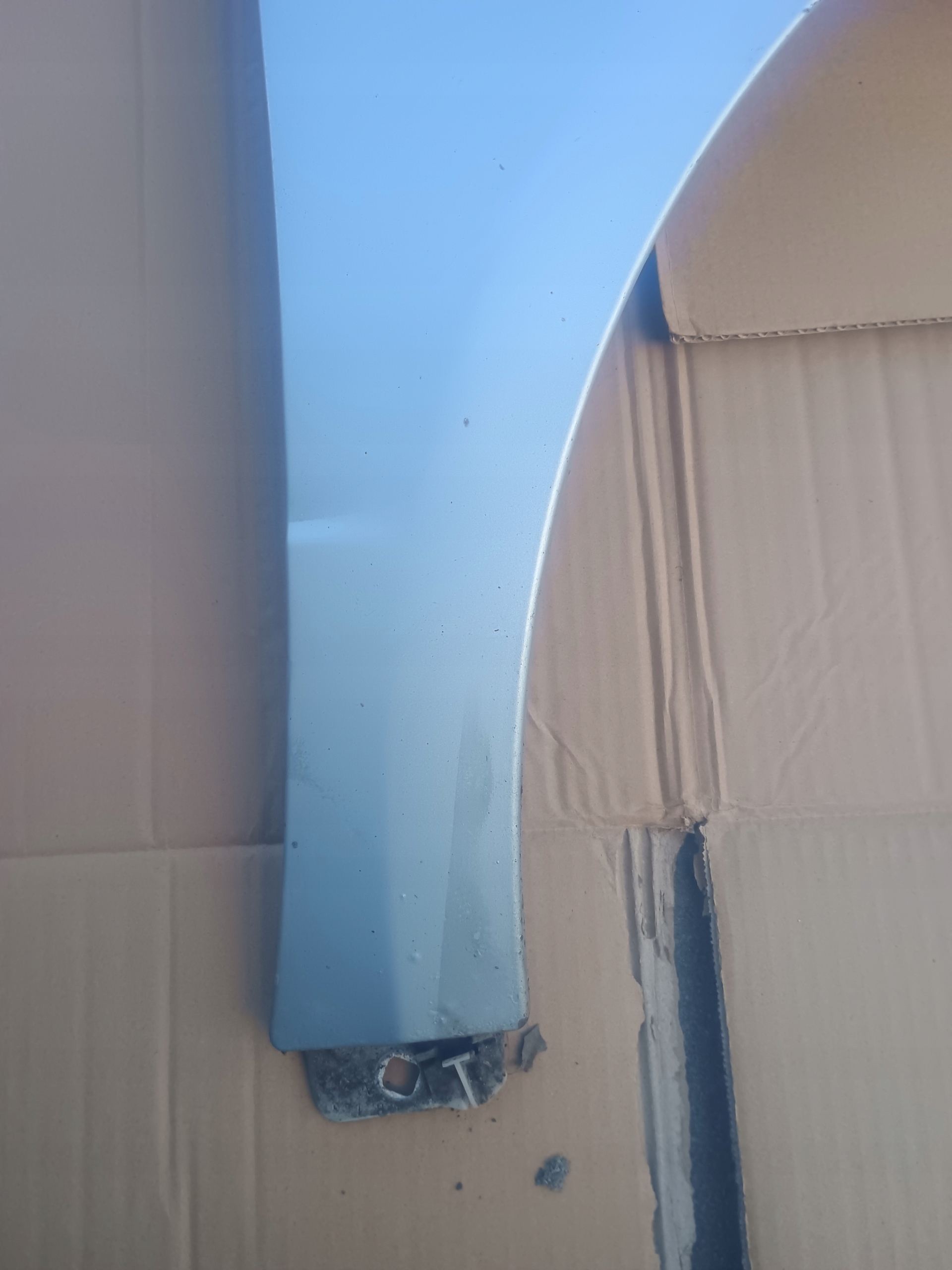 fender right front MERCEDES A W169 SREBRNY