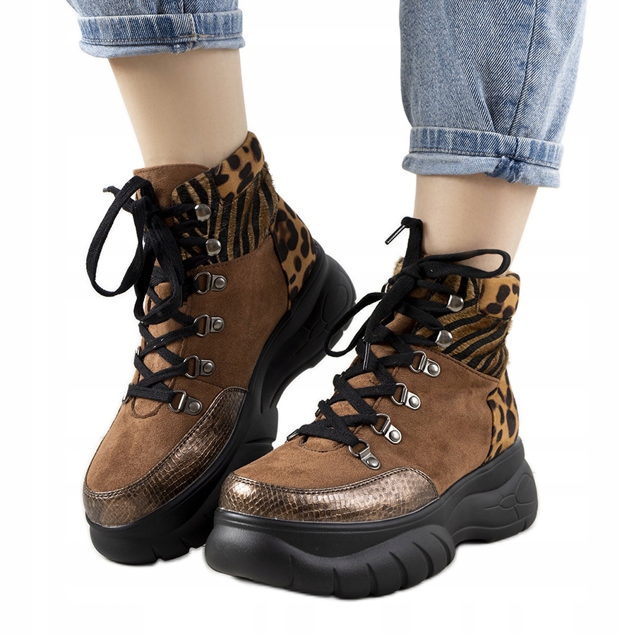 

Brązowe sneakersy zimowe Cesaria r.38