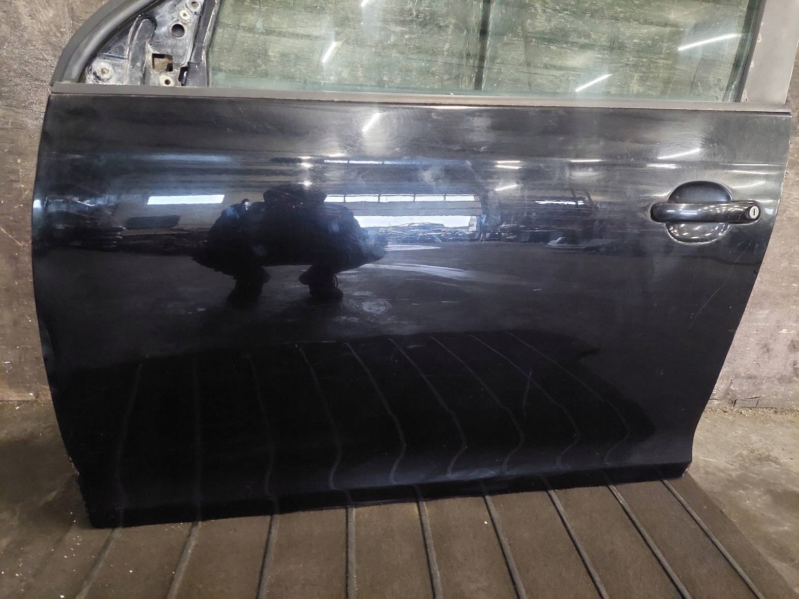 door complete left front VOLKSWAGEN JETTA V LC9X