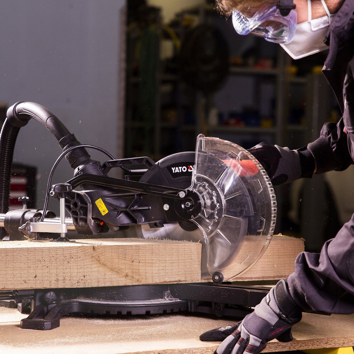 PIŁA UKOŚNICA PILARKA UKOŚNA YATO 255mm + TARCZE Zasilanie sieciowe