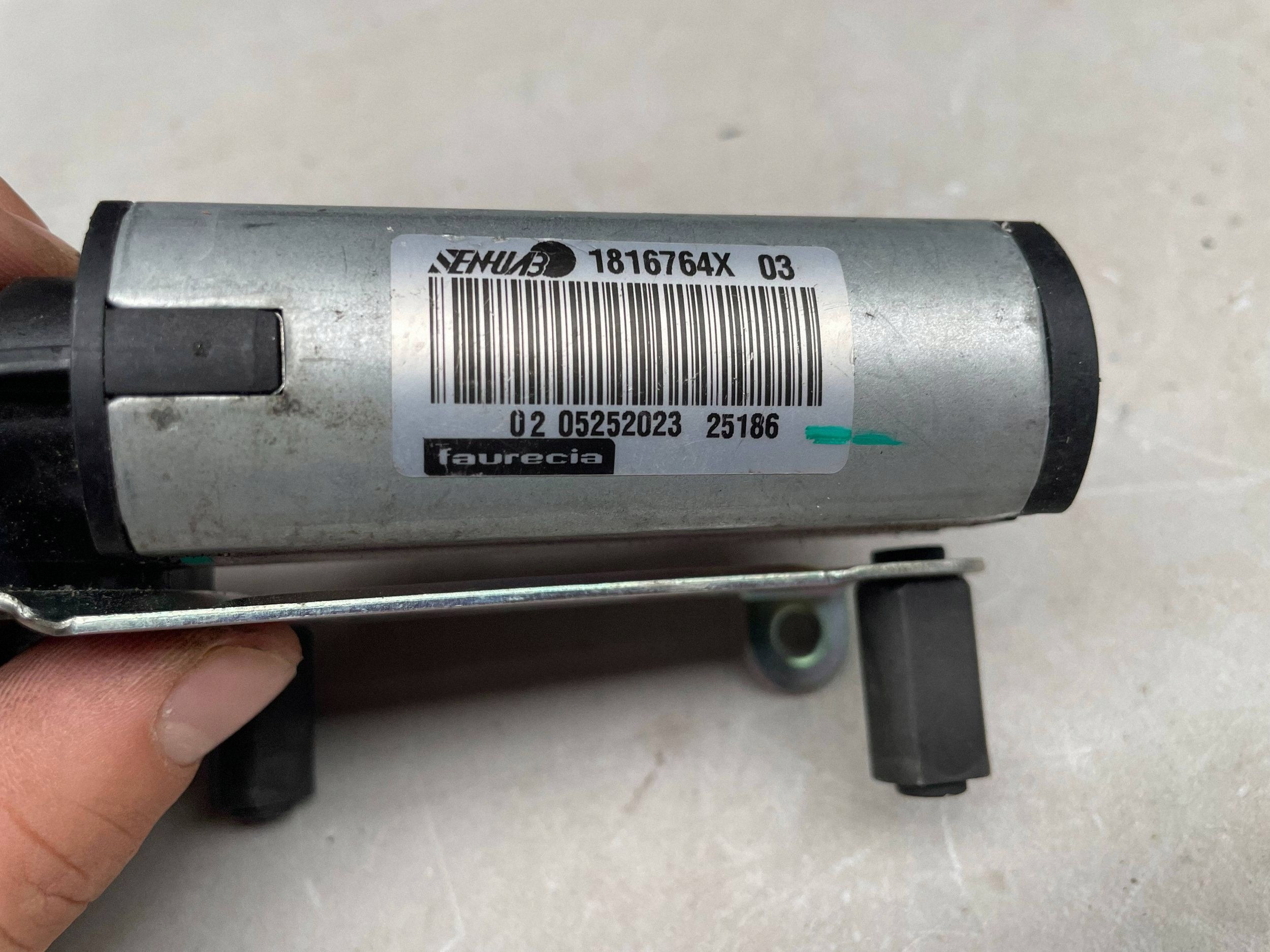 Motor SITZ PORSCHE TAYCAN 9J1 1816764X @M